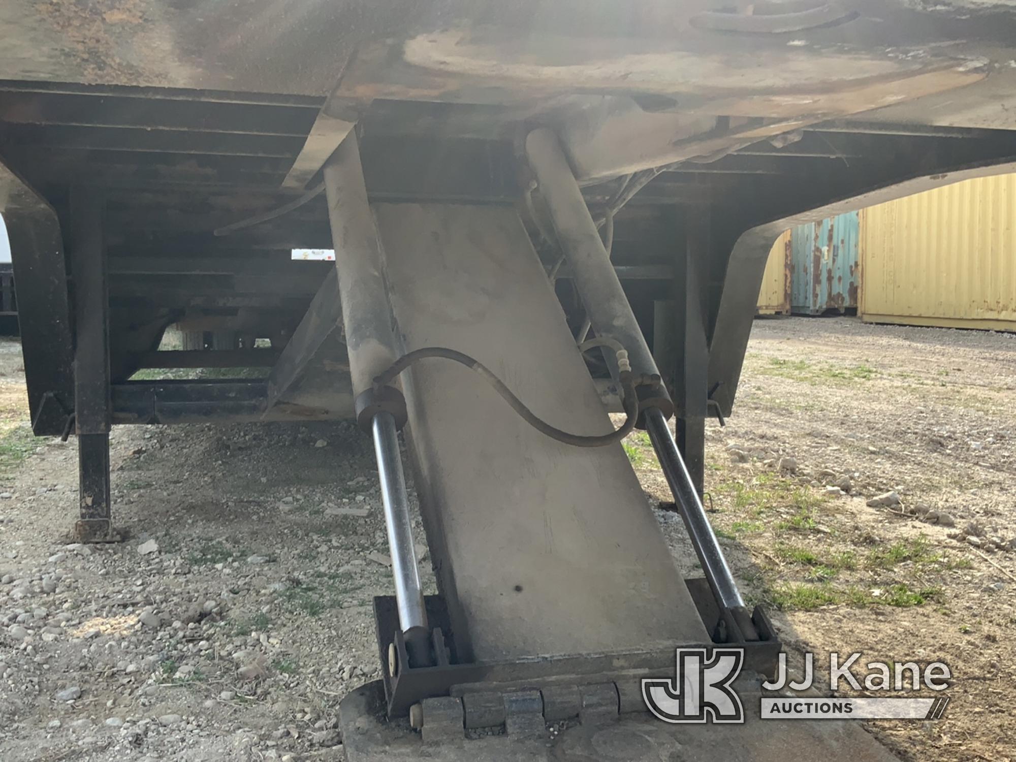 (Neosho, MO) 2017 Landoll Corporation Drop-Deck Flatbed Trailer