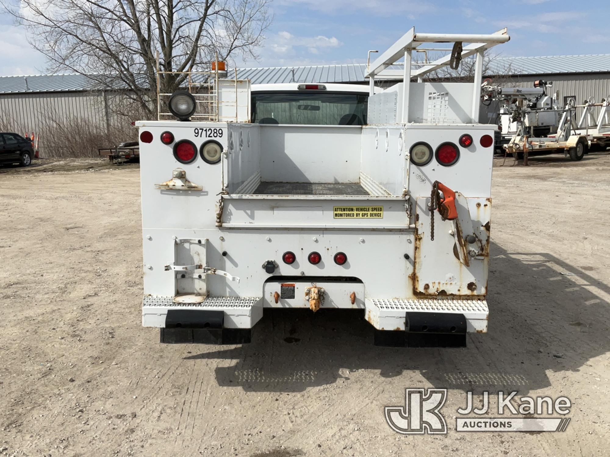 (Des Moines, IA) 2003 Ford F350 Extended-Cab Service Truck Runs, Moves