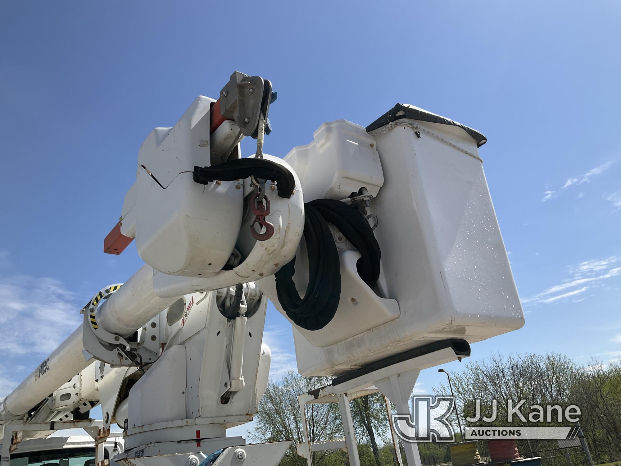 (Kansas City, MO) Altec AM55E-MH, Over-Center Material Handling Bucket rear mounted on 2014 Internat