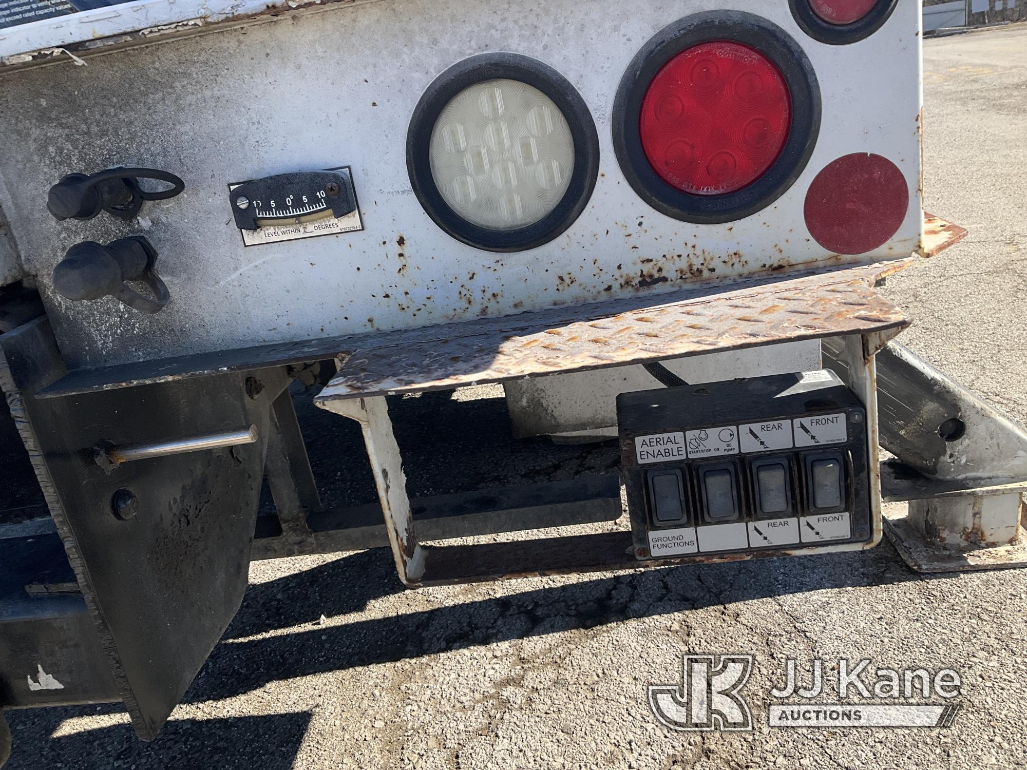 (Kansas City, MO) Altec AA55E, Material Handling Bucket rear mounted on 2012 International 7300 4x4