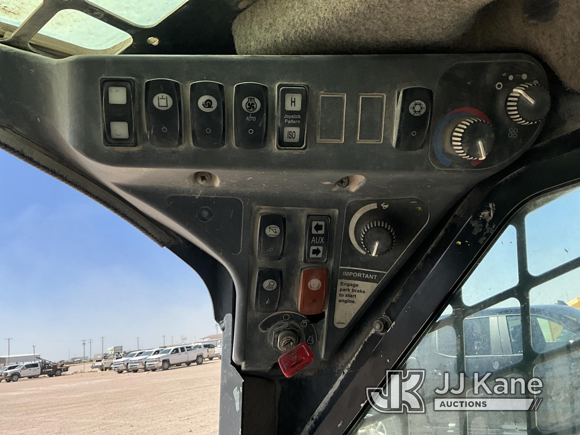 (Odessa, TX) 2012 John Deere 329D Tracked Skid Steer Loader Per seller: Right Side Drive Torch Hub M