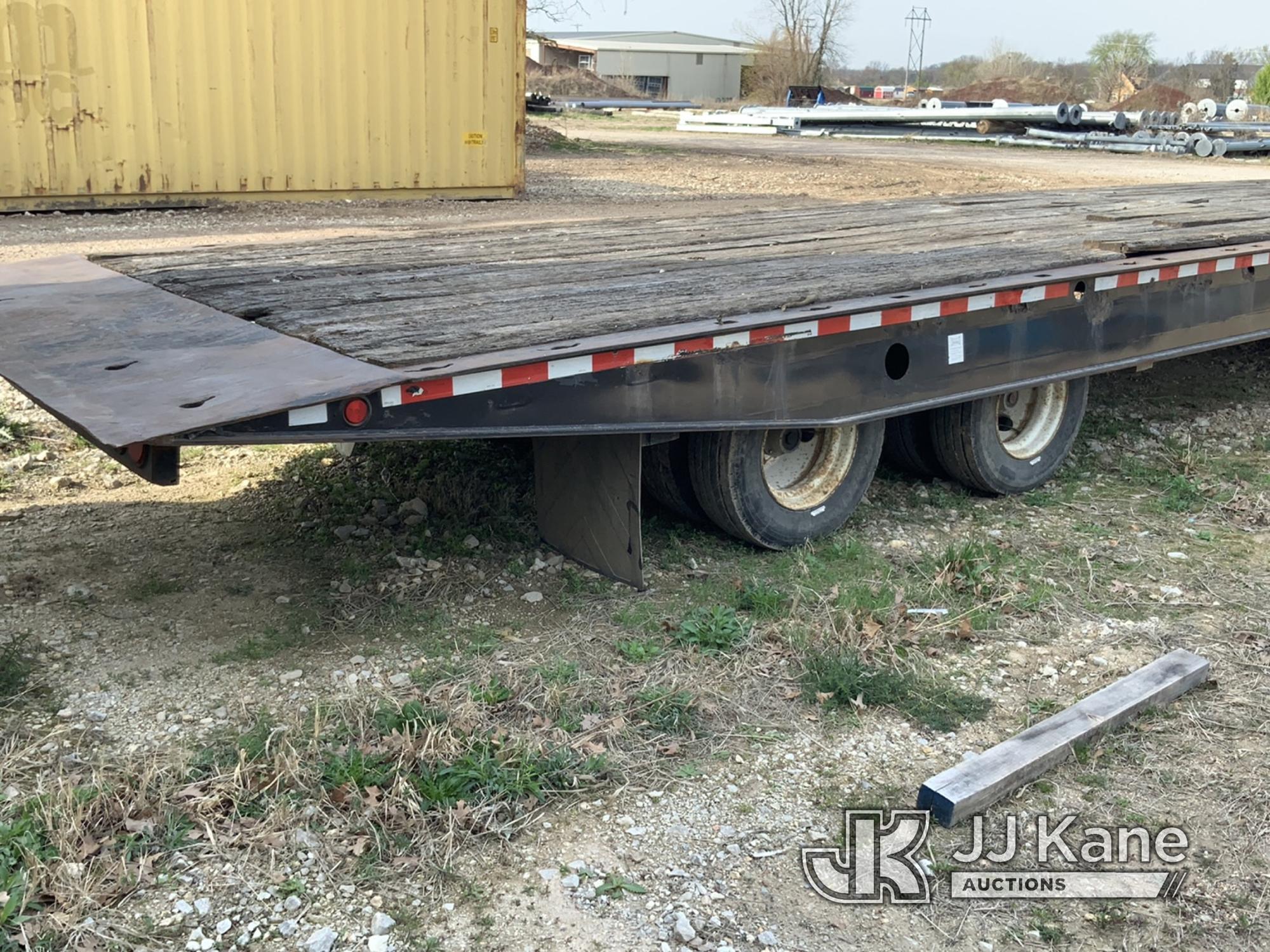 (Neosho, MO) 2017 Landoll Corporation Drop-Deck Flatbed Trailer