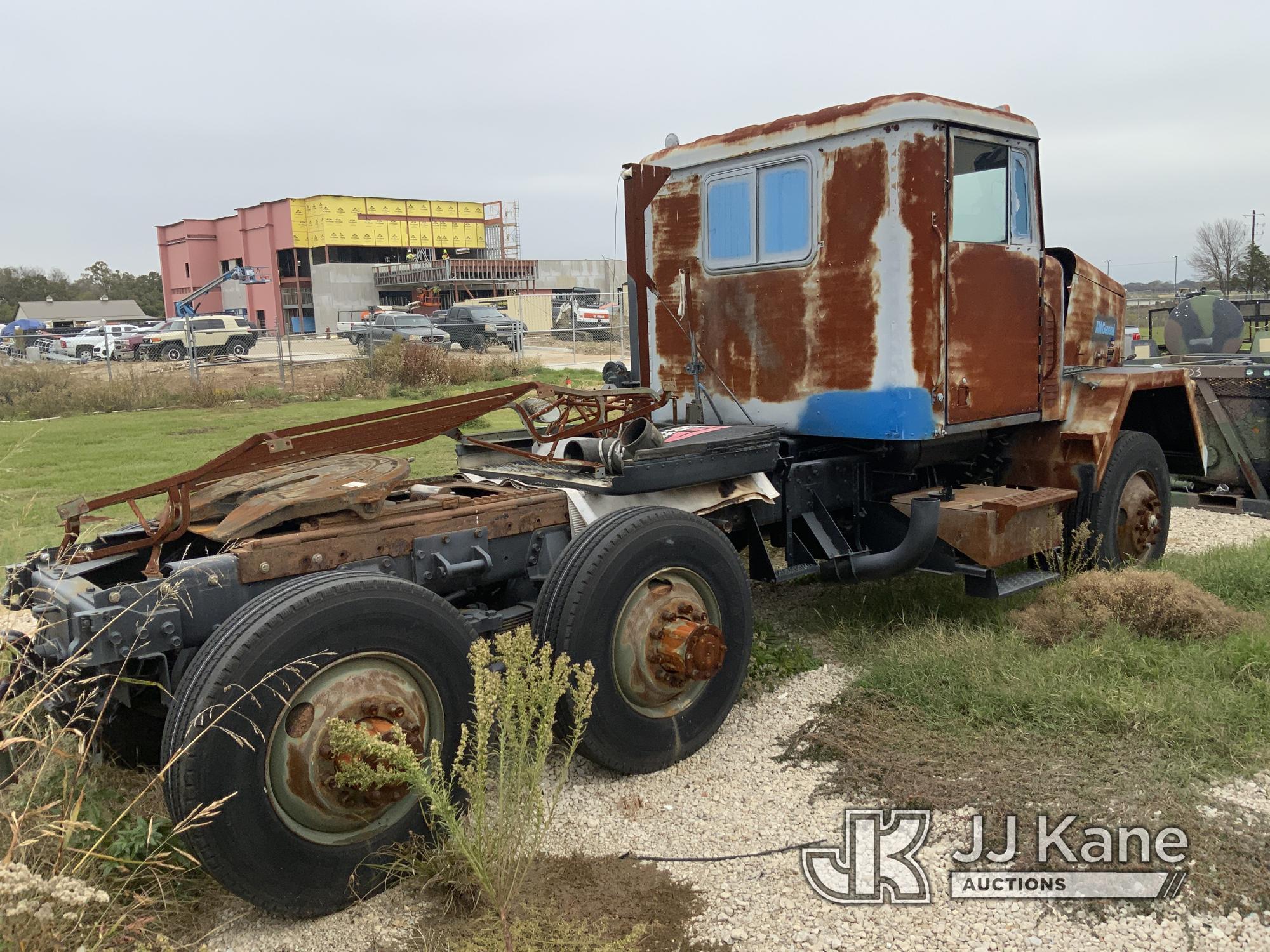 (Aubrey, TX) 1984 AM General M915A1 T/A Truck Tractor, Military - AM General truck/ tractor NSN 2320