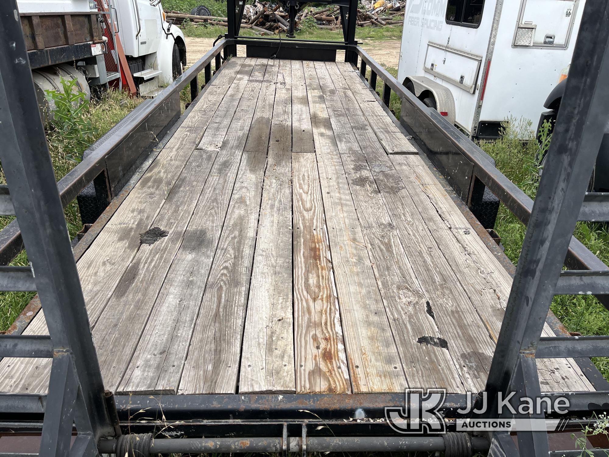 (San Antonio, TX) 2019 Southwest Gooseneck Tagalong Trailer Good Condition. 23ft 11in L x 6ft 11in W