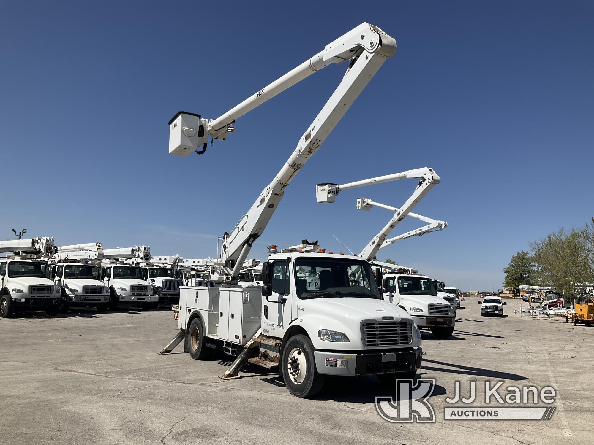 (Kansas City, MO) Altec AA755-MH, Articulating Material Handling Bucket Truck rear mounted on 2014 F