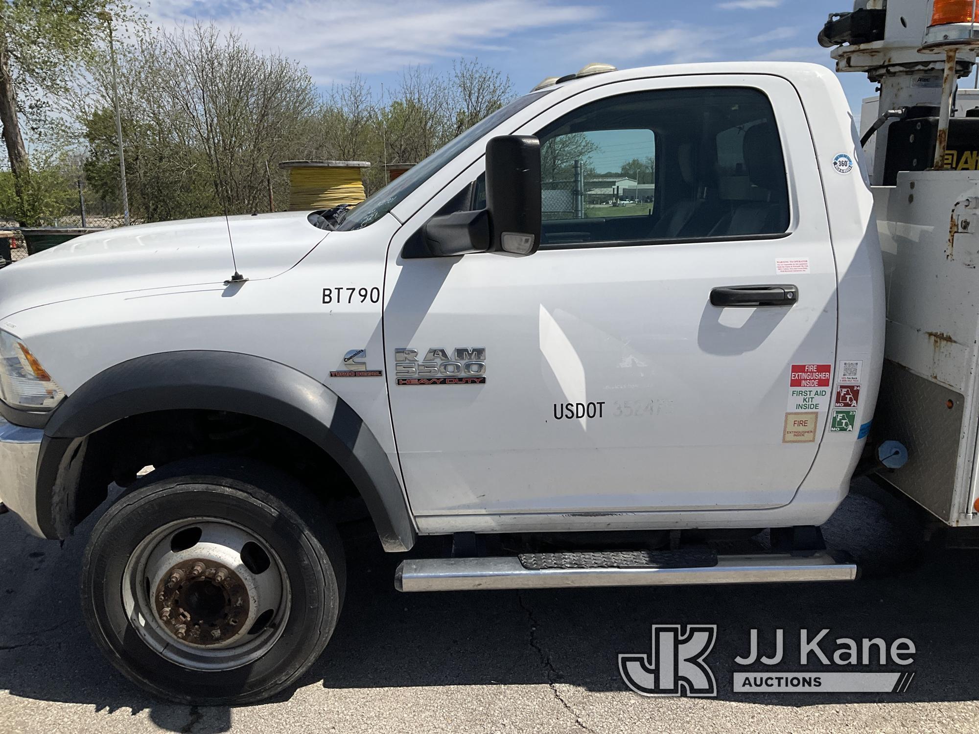 (Kansas City, MO) Altec AT37G, Articulating & Telescopic Bucket rear mounted on 2016 RAM 5500 4x4 Ut