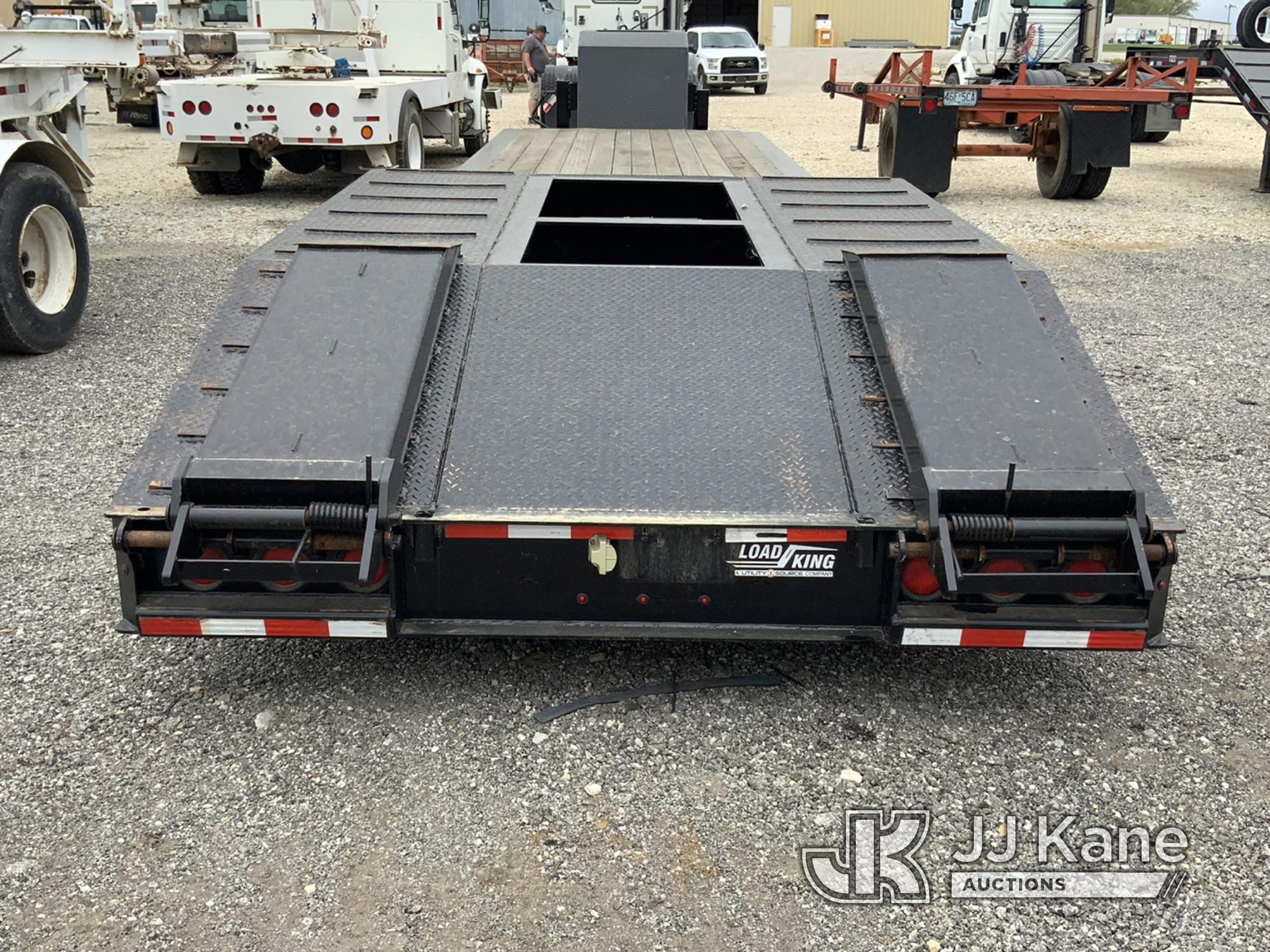 (Tipton, MO) 2018 CMIL 35 Ton T/A Rigid Neck Low Boy Trailer Towable