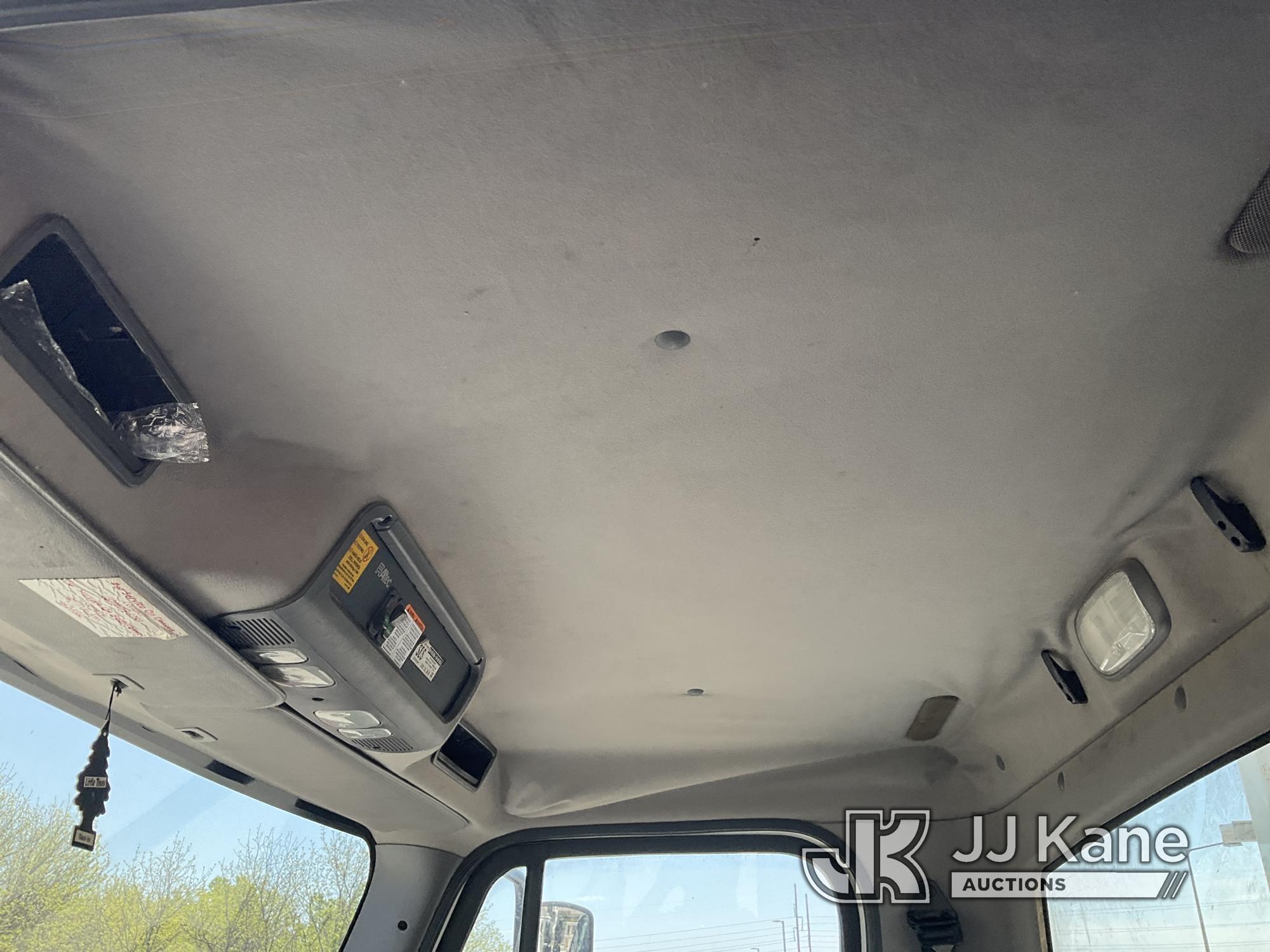 (Kansas City, MO) Altec AA755-MH, Articulating Material Handling Bucket Truck rear mounted on 2014 F