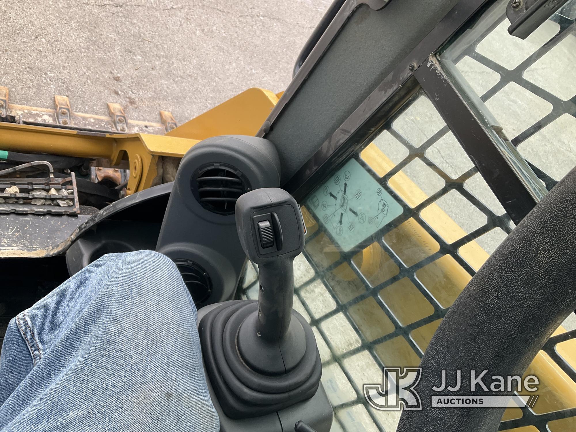 (Kansas City, MO) 2017 Cat 259D Tracked Skid Steer Loader Runs, Moves, & Operates