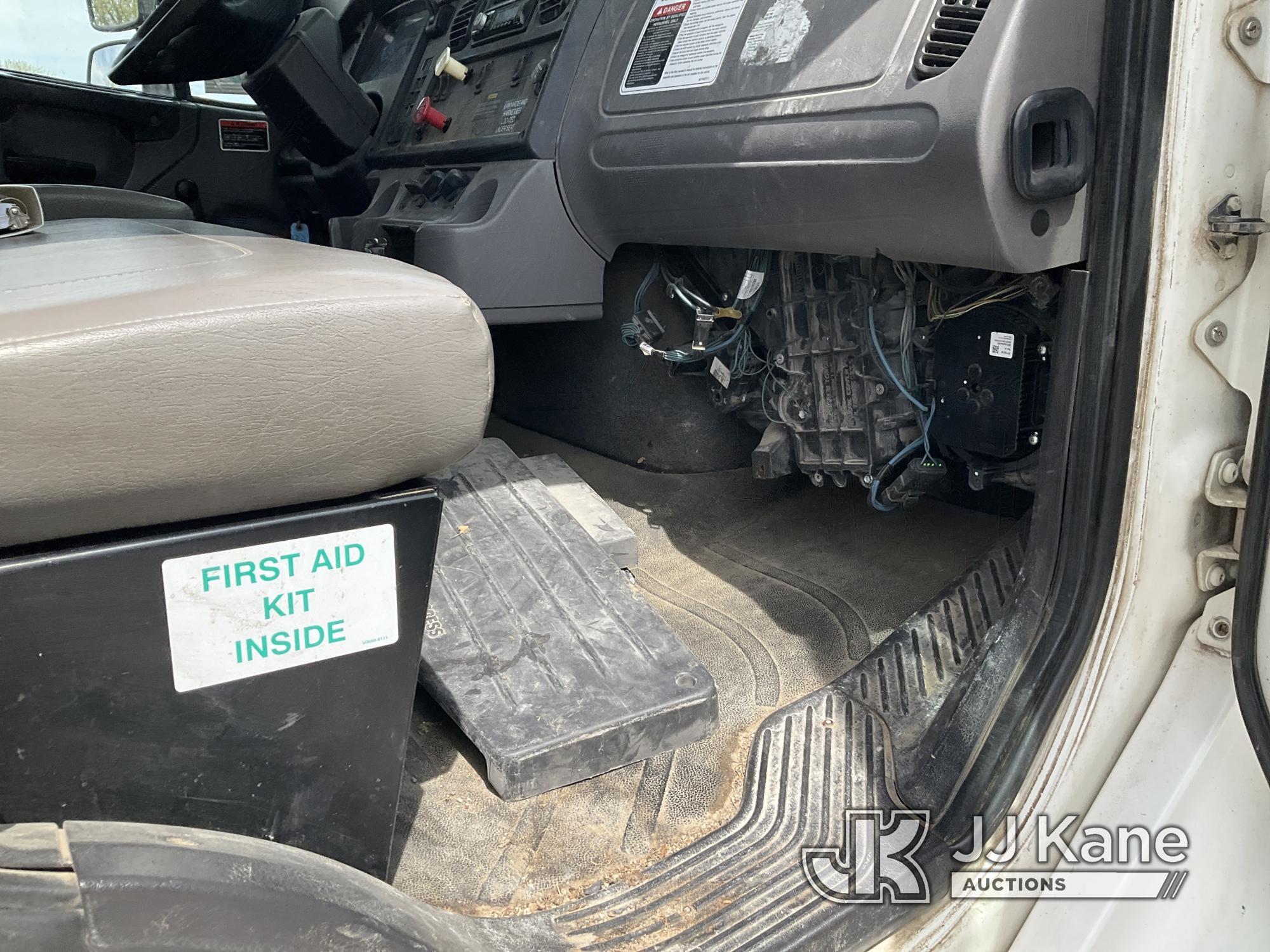 (Kansas City, MO) Altec AA755-MH, Material Handling Bucket Truck rear mounted on 2014 Freightliner M