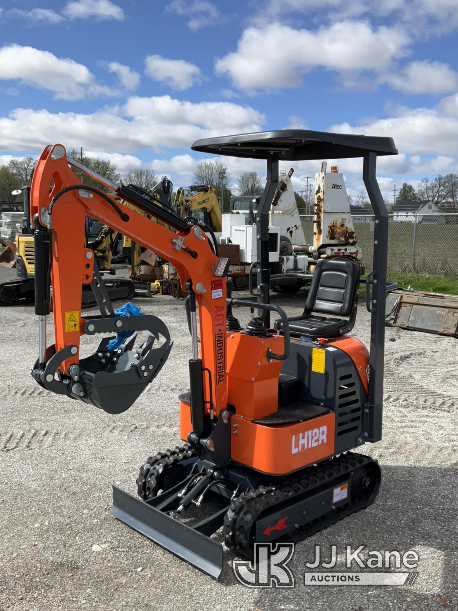 (Hawk Point, MO) 2024 AGT LH12R Mini Hydraulic Excavator New/Unused