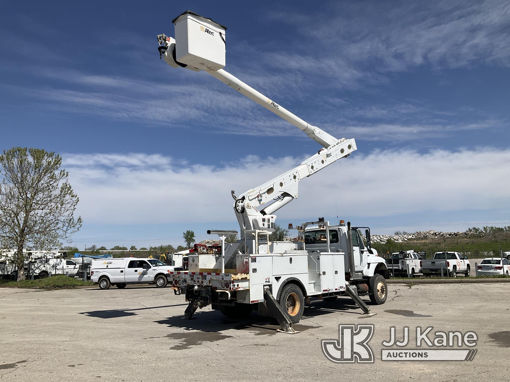 (Kansas City, MO) Altec AM55E-MH, Over-Center Material Handling Bucket rear mounted on 2014 Internat