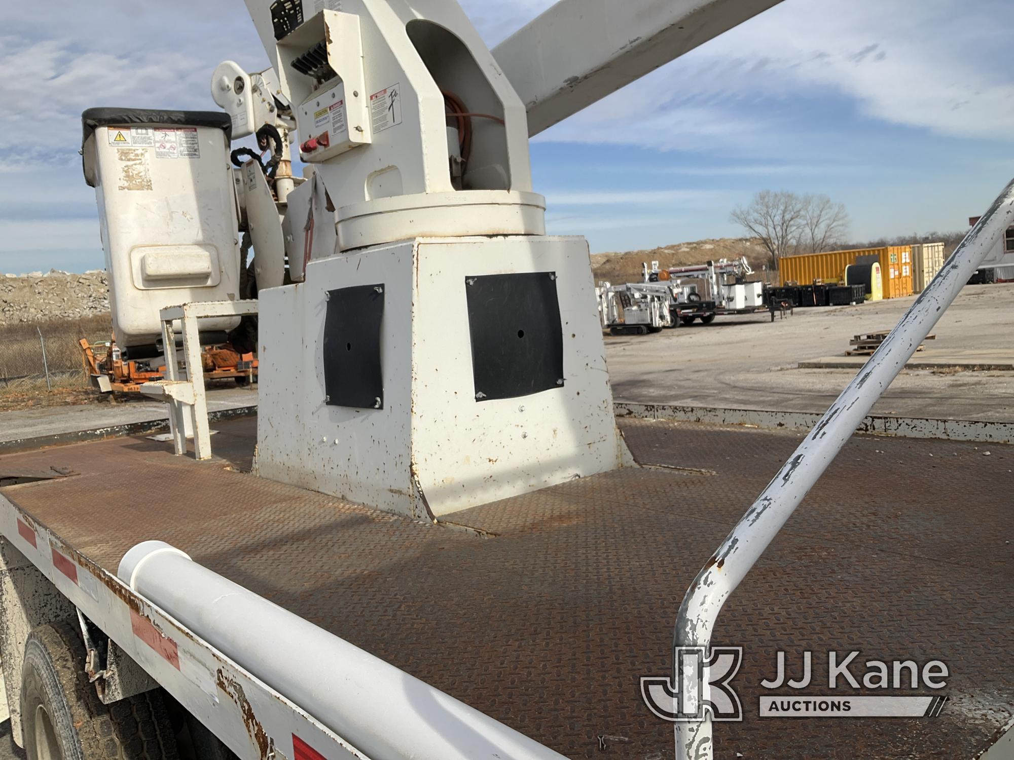 (Kansas City, MO) Versalift VST9000I, Articulating & Telescopic Material Handling Bucket Truck cente