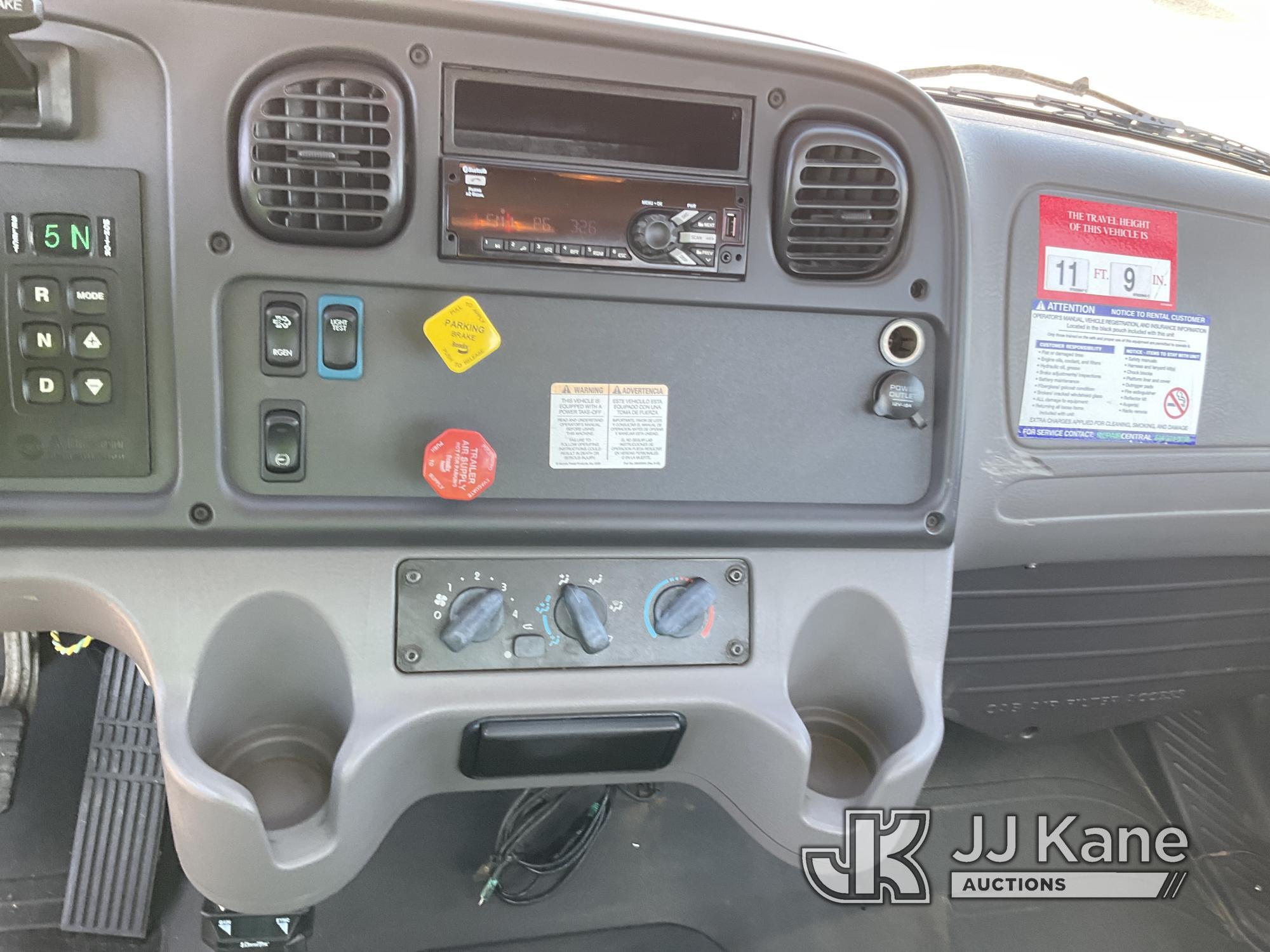 (Waxahachie, TX) Altec DC47TR, Digger Derrick rear mounted on 2018 Freightliner M2 106 Utility Truck