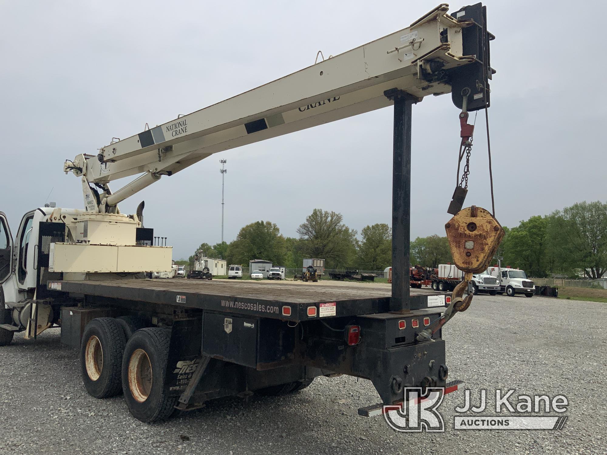 (Hawk Point, MO) National 500E2 Series 571E2, Hydraulic Crane mounted behind cab on 2007 Freightline