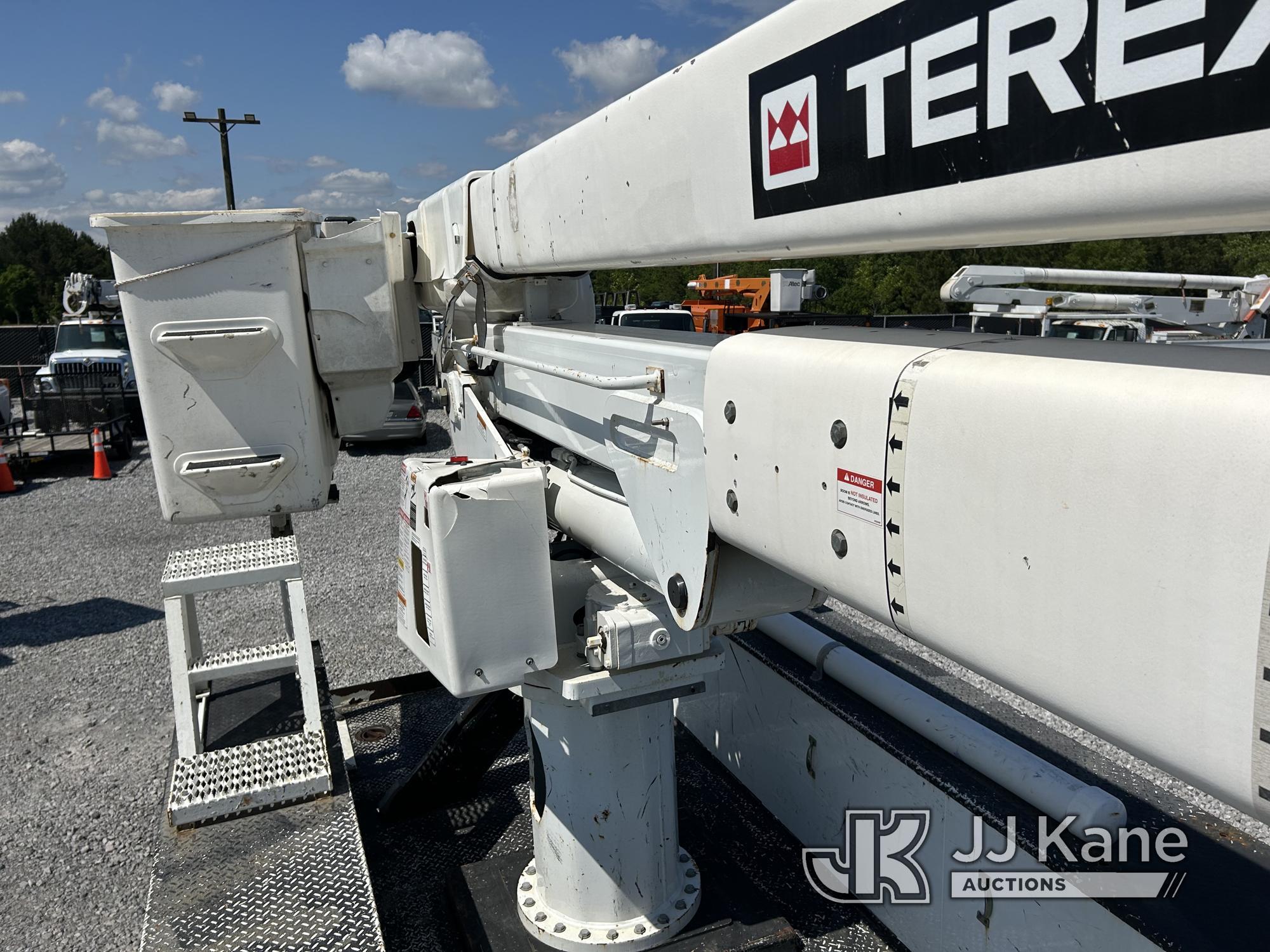 (Covington, LA) Terex TC-55, Material Handling Bucket Truck rear mounted on 2020 Freightliner M2 106