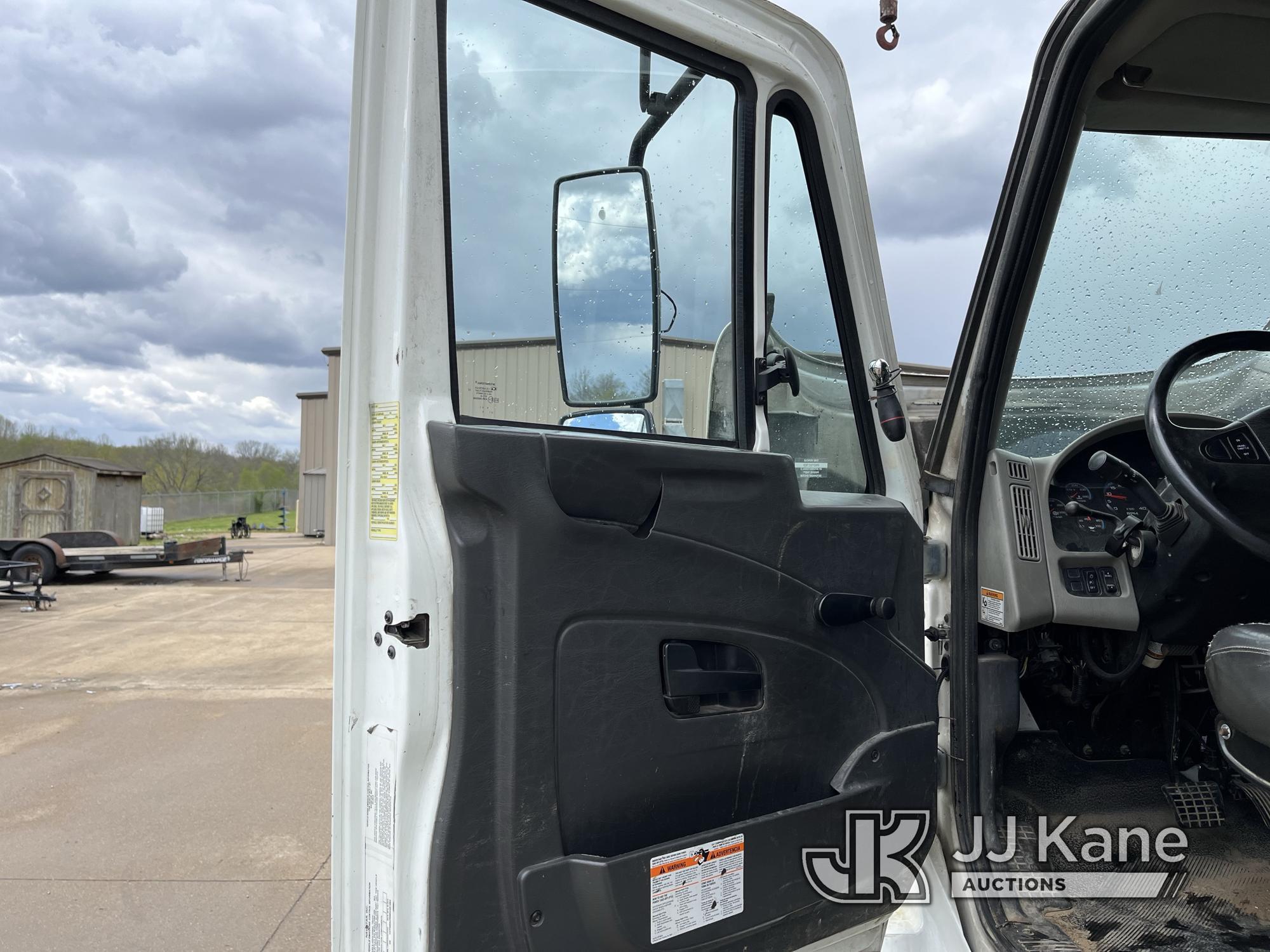 (Paris, TN) Terex/Telelect Commander C4047, Digger Derrick rear mounted on 2014 International 7400 U