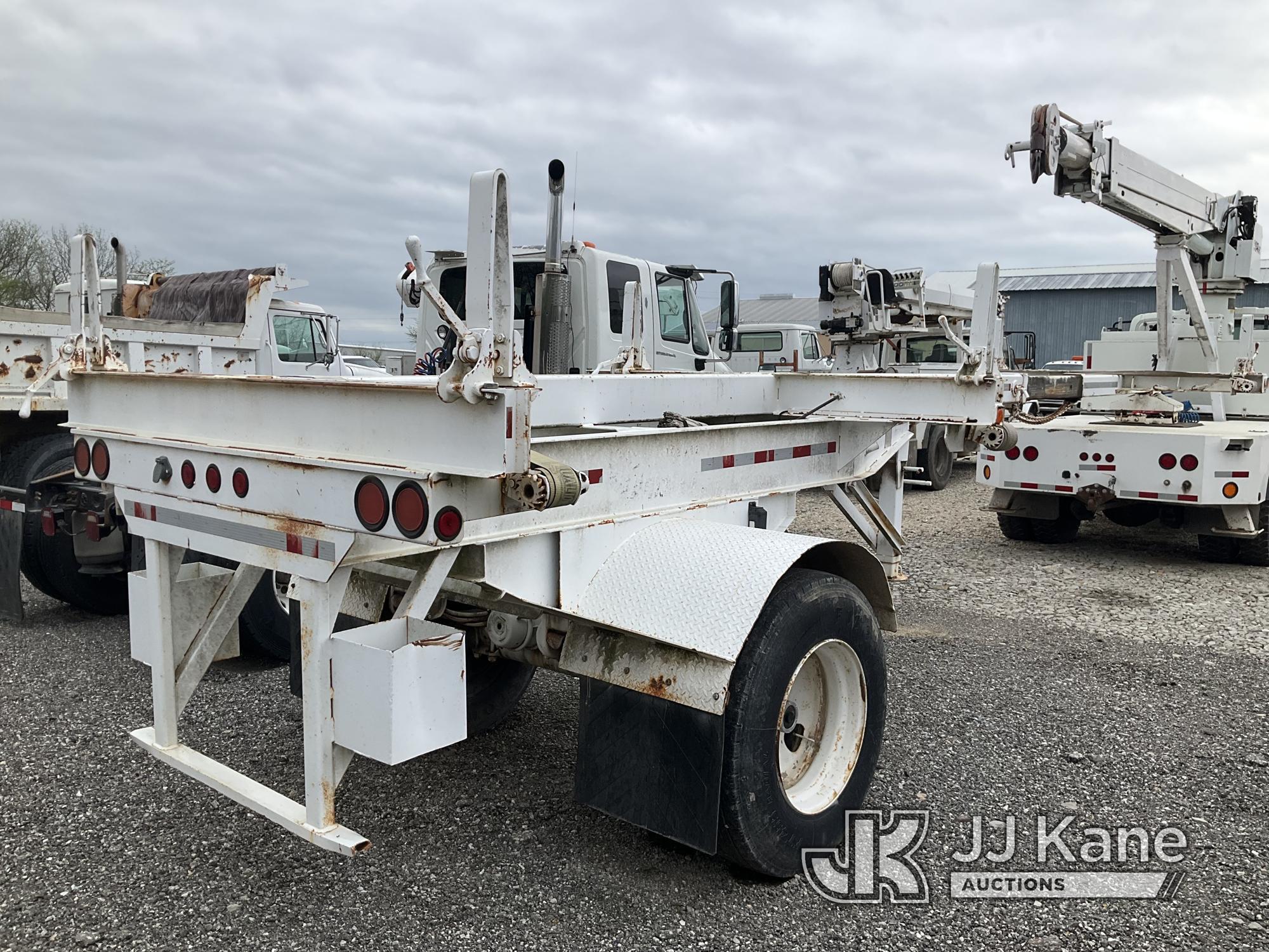 (Tipton, MO) 1995 Butler BPHD-1800 Extendable Pole Trailer Minor Rust Damage