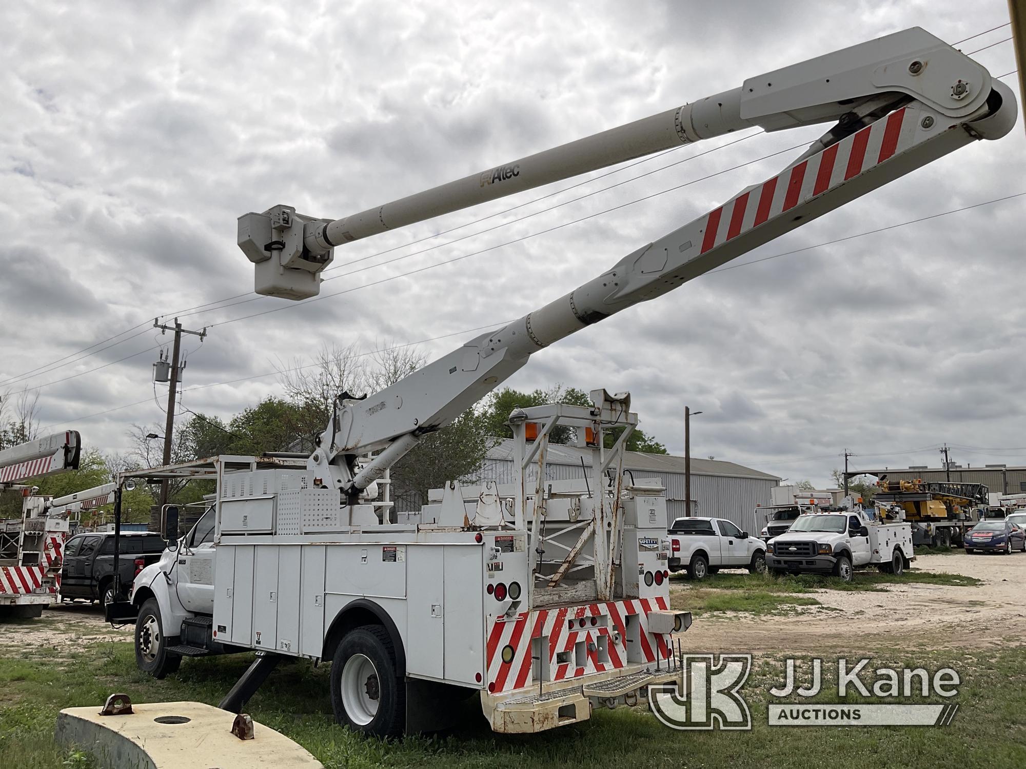 (San Antonio, TX) Altec AA755L, Bucket Truck mounted behind cab on 2008 Ford F750 Utility Truck Star