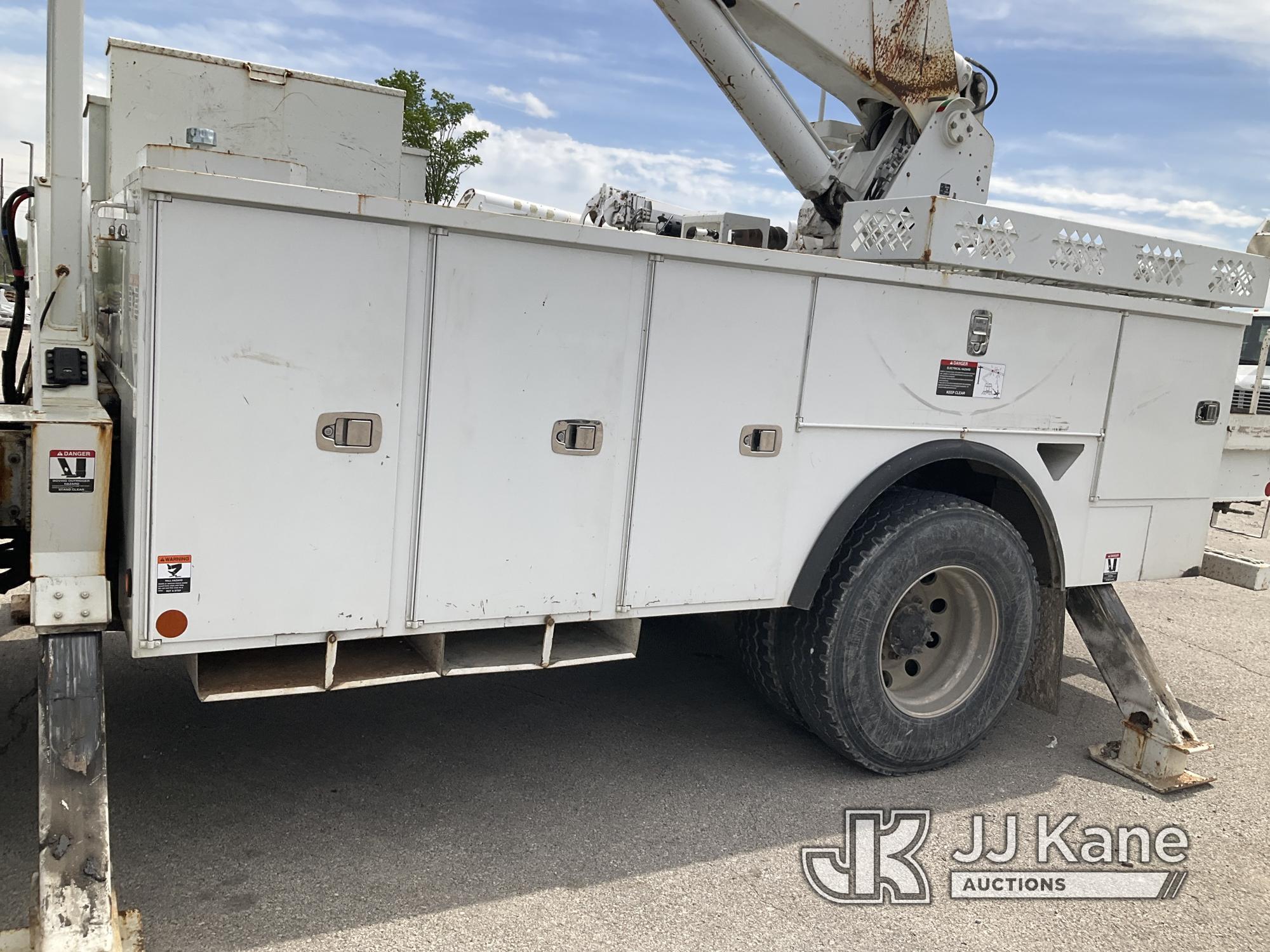 (Kansas City, MO) Altec AA755-MH, Material Handling Bucket Truck rear mounted on 2013 Freightliner M