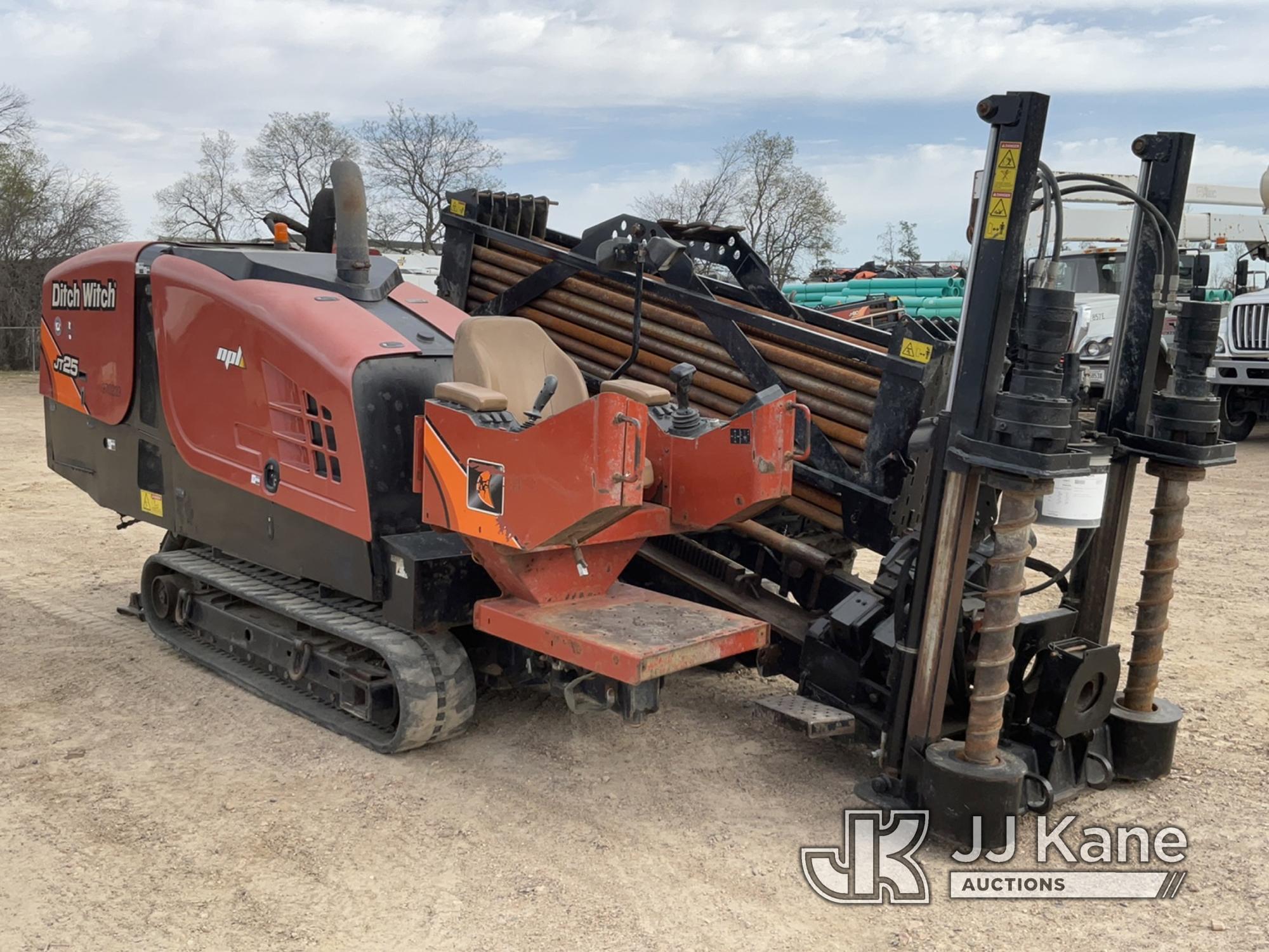 (Shakopee, MN) 2019 Ditch Witch JT25 Directional Boring Machine, Engine number 74380500 Runs, Moves