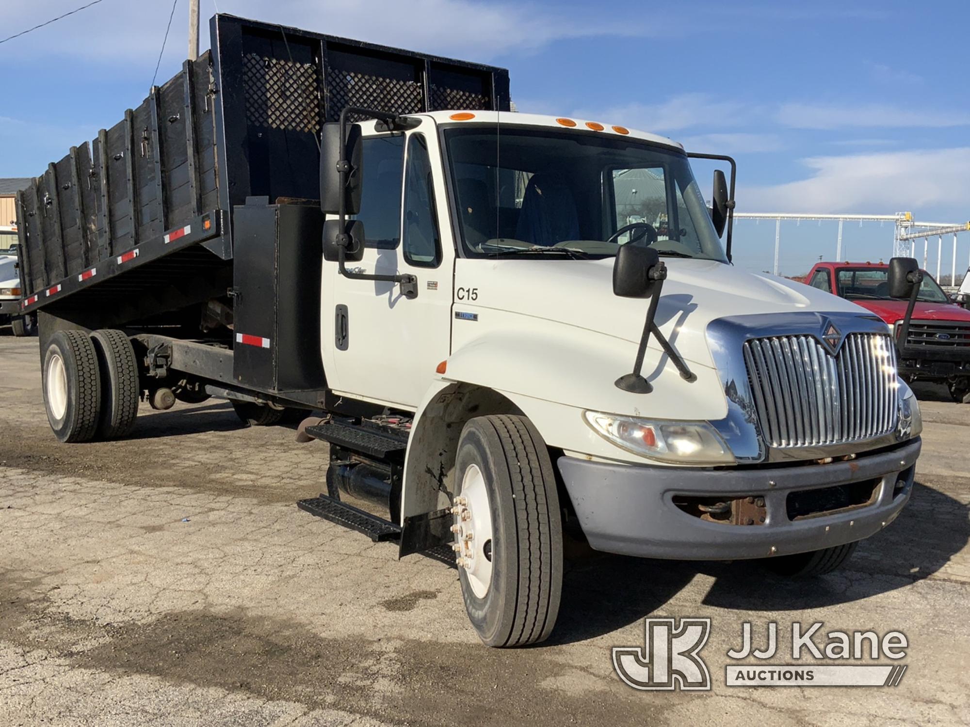 (South Beloit, IL) 2009 International Durastar 4300 Flatbed/Dump Truck Runs, Moves & Dump Operates