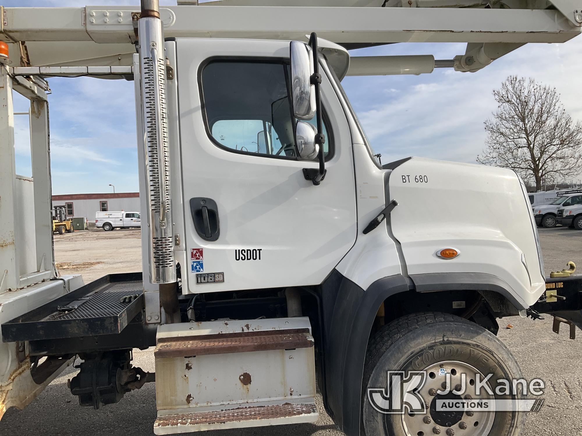 (Kansas City, MO) Versalift VST9000I, Articulating & Telescopic Material Handling Bucket Truck cente