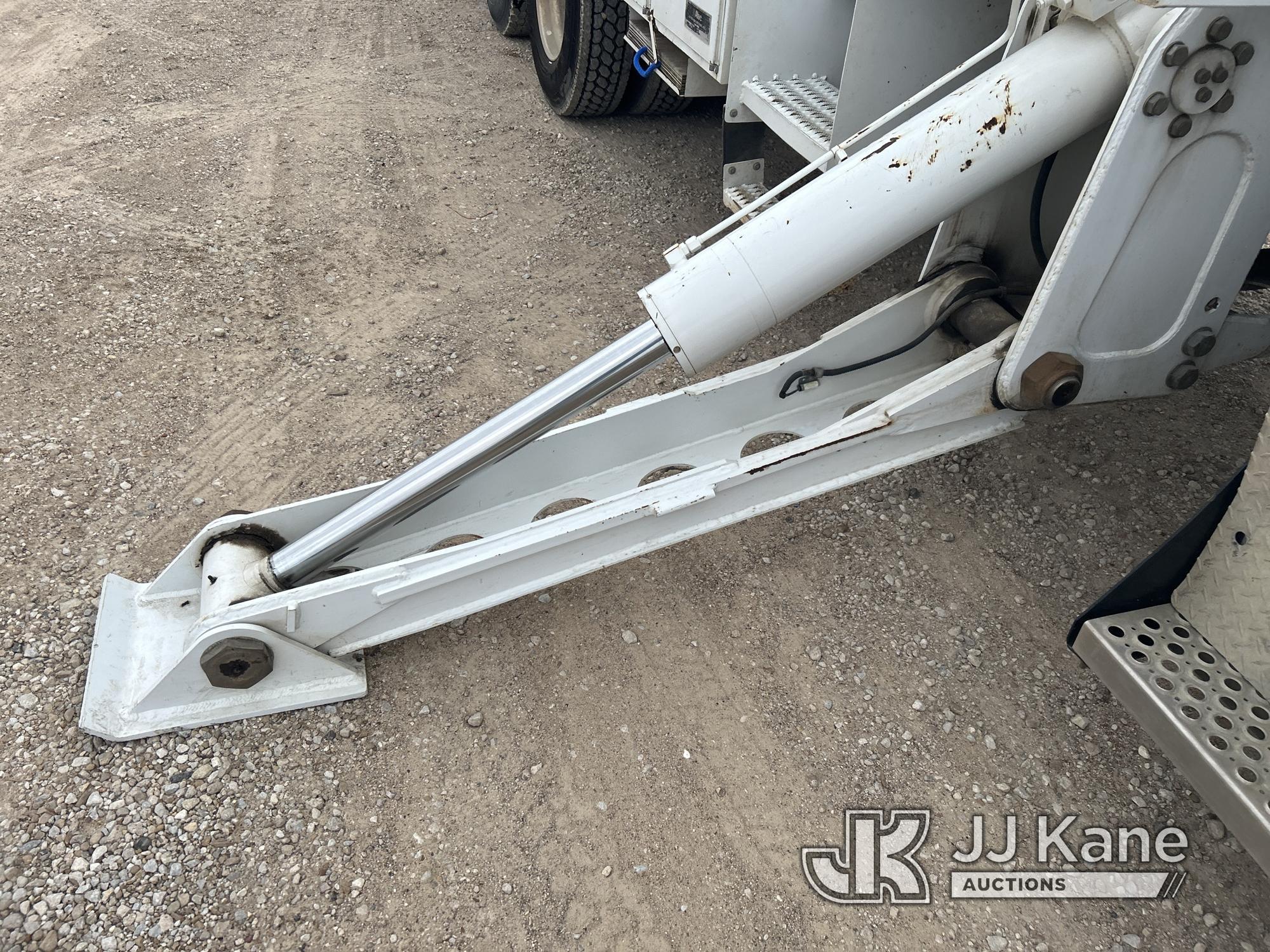 (Waxahachie, TX) Altec AH125, Articulating & Telescopic Material Handling Platform Lift rear mounted