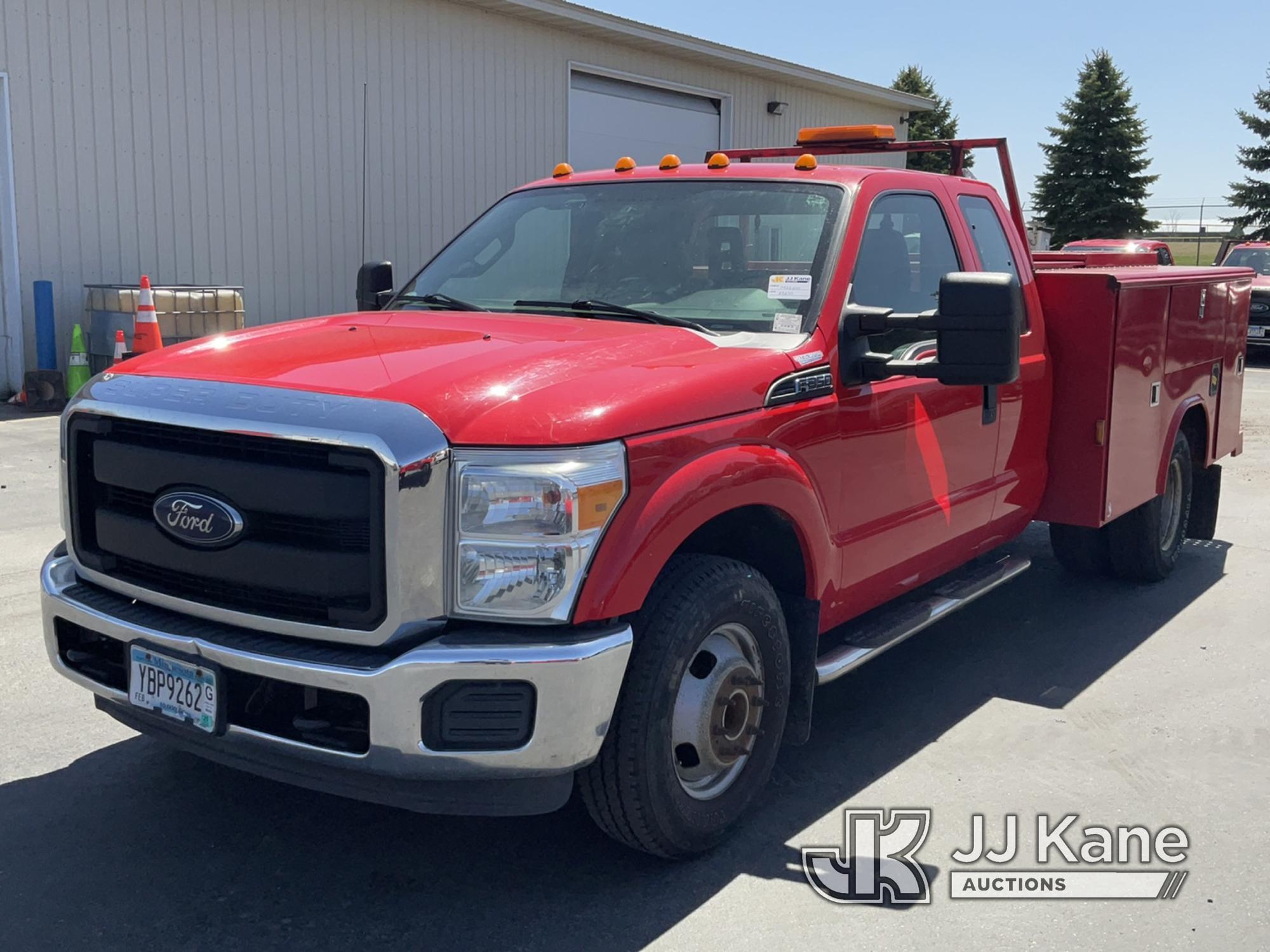 (Maple Lake, MN) 2016 Ford F350 Extended-Cab Service Truck Runs and Moves