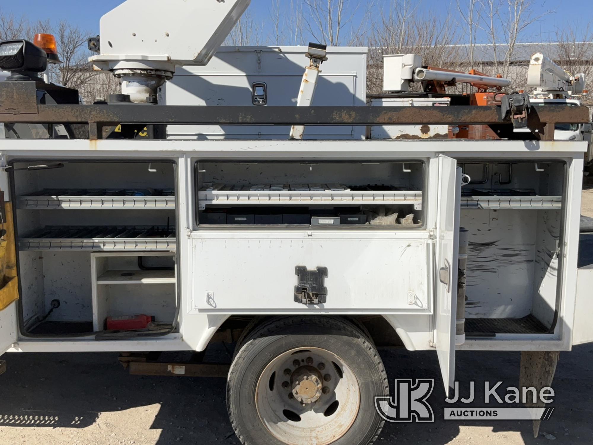 (Des Moines, IA) Altec AT37G, Bucket Truck mounted behind cab on 2016 RAM 5500 4x4 Service Truck Run