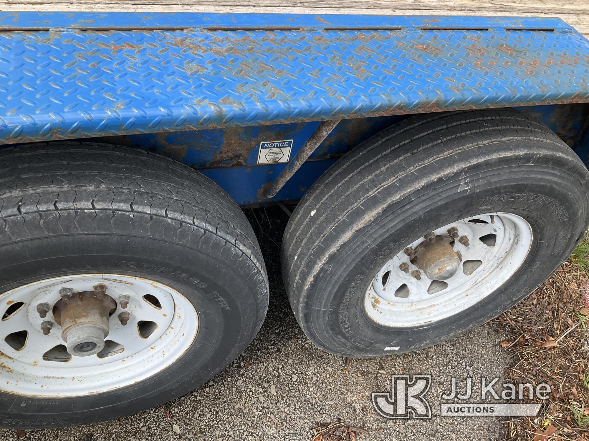 (Kansas City, MO) 2016 Anderson Mfg T/A Tilt Bed Tagalong Equipment Trailer