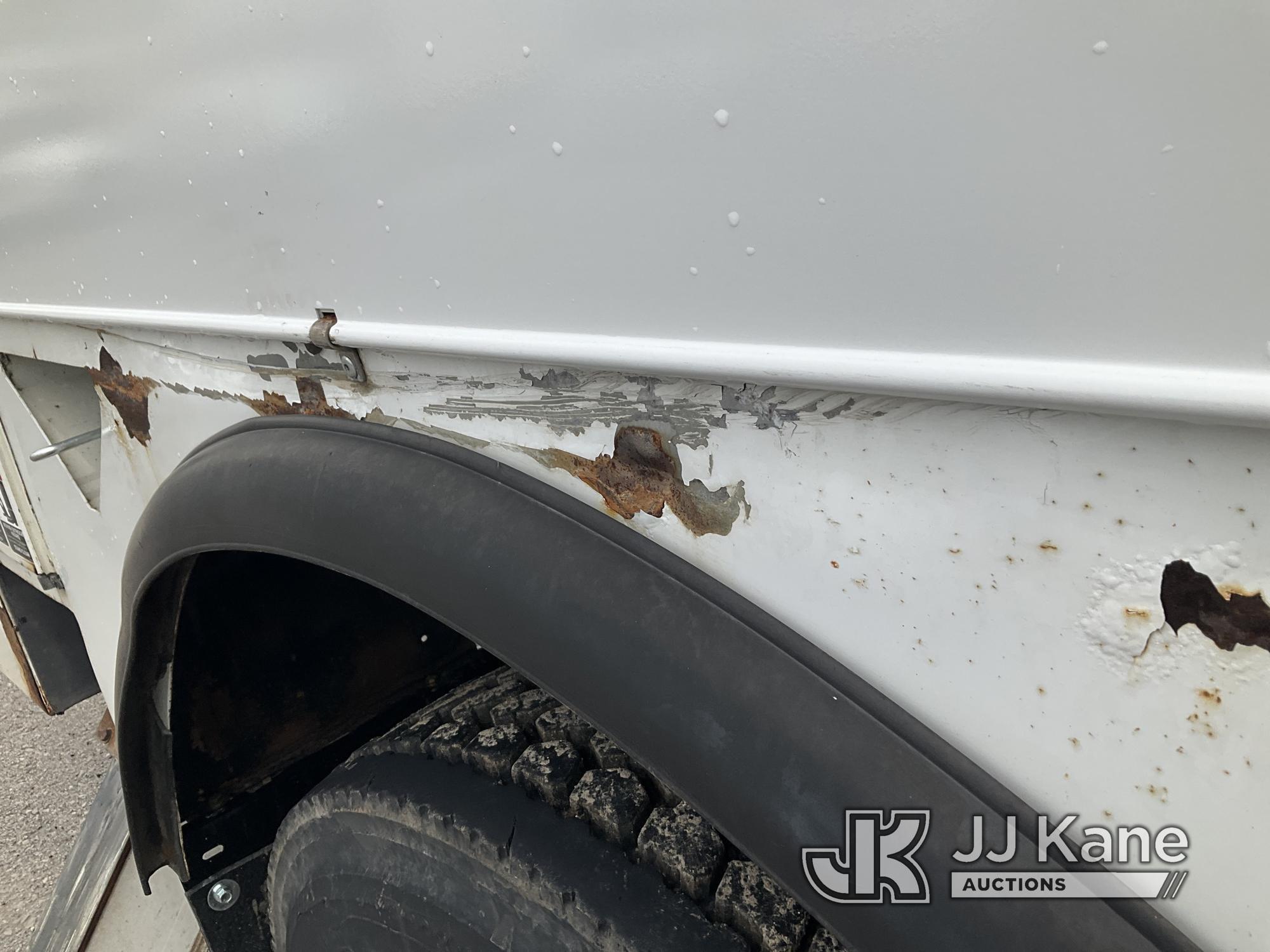 (Kansas City, MO) Altec AA55-MH, Material Handling Bucket Truck rear mounted on 2018 Freightliner M2