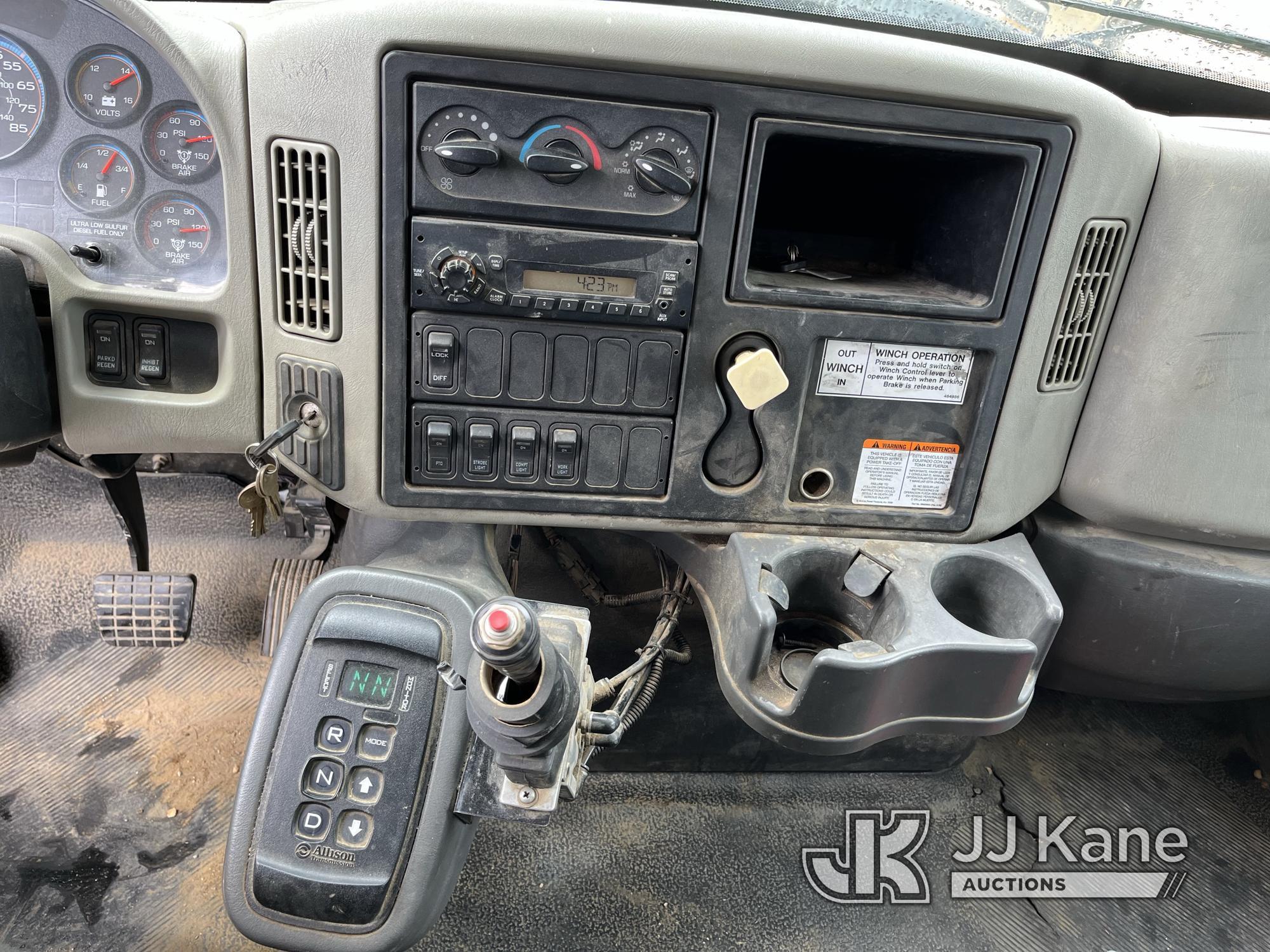 (Paris, TN) Terex/Telelect Commander C4047, Digger Derrick rear mounted on 2014 International 7400 U