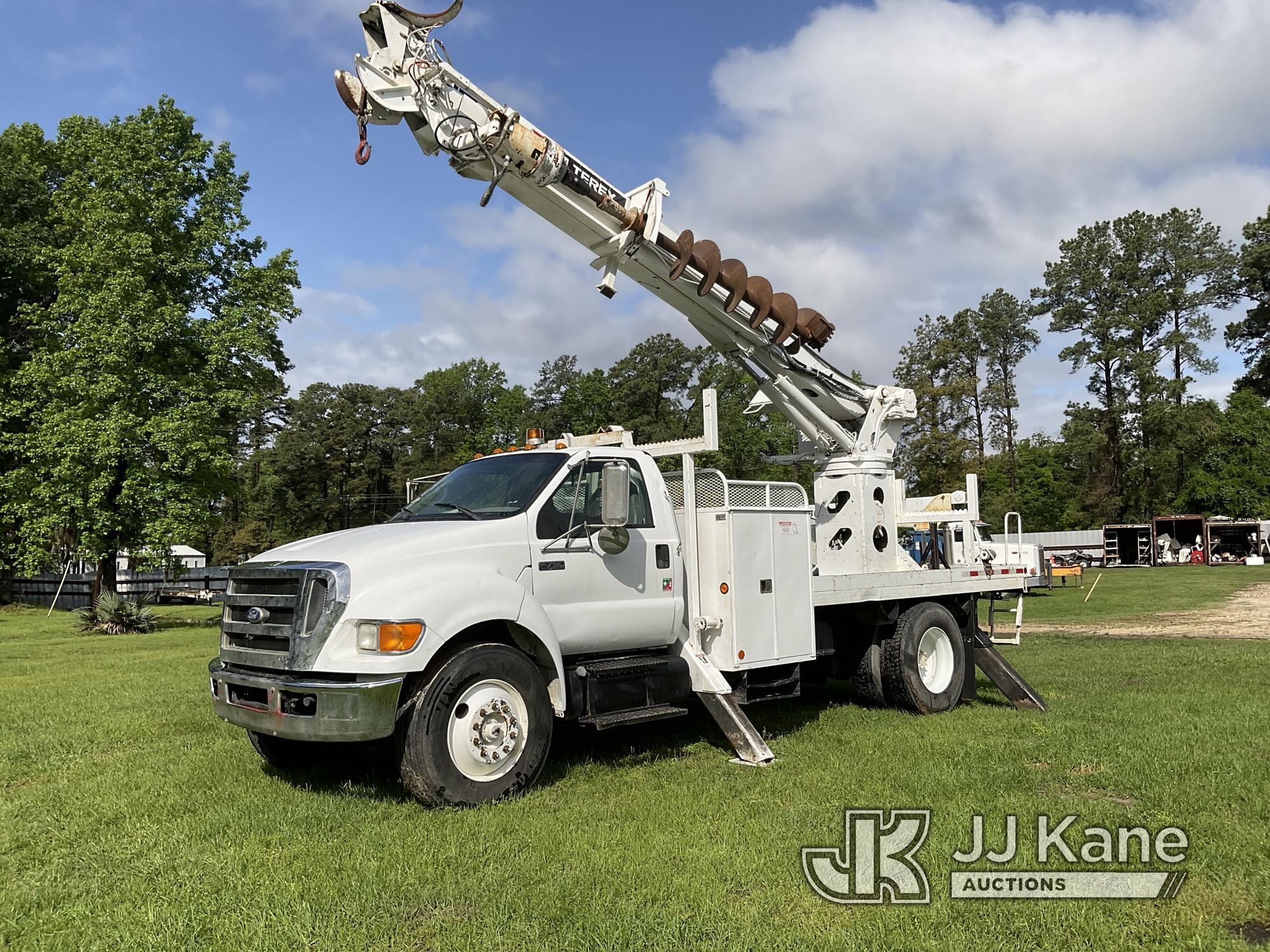 (Livingston, TX) Terex/Telelect Commander 4047, Digger Derrick rear mounted on 2008 Ford F750 Flatbe