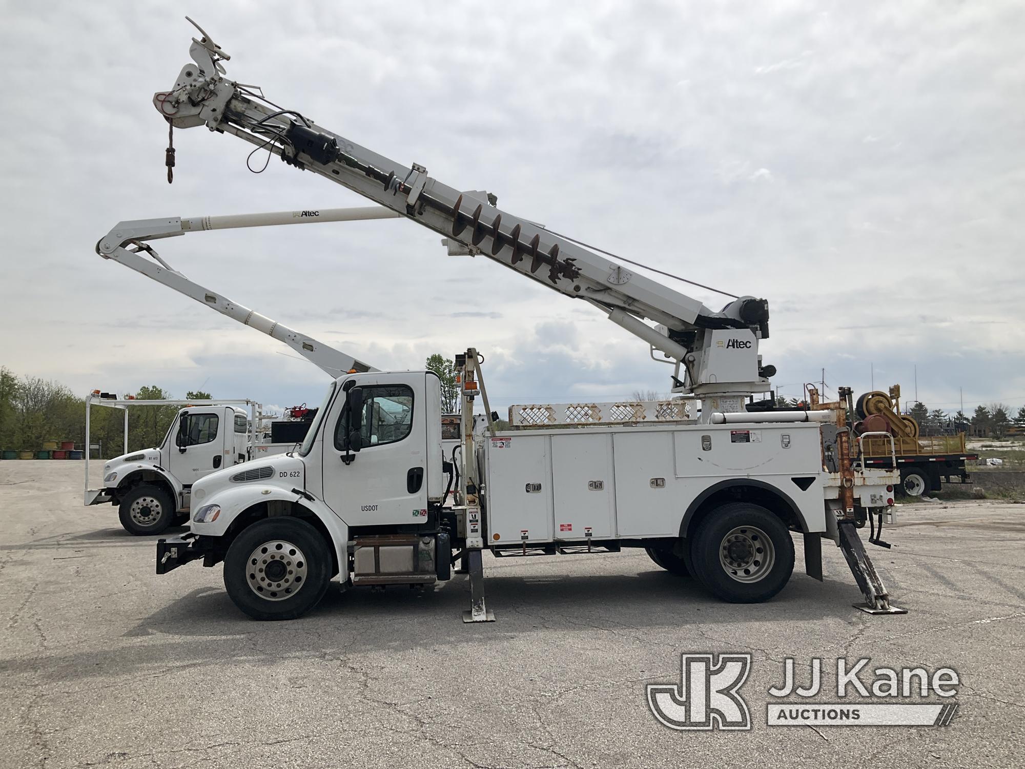 (Kansas City, MO) Altec DC47-TR, Digger Derrick rear mounted on 2014 Freightliner M2 106 Utility Tru