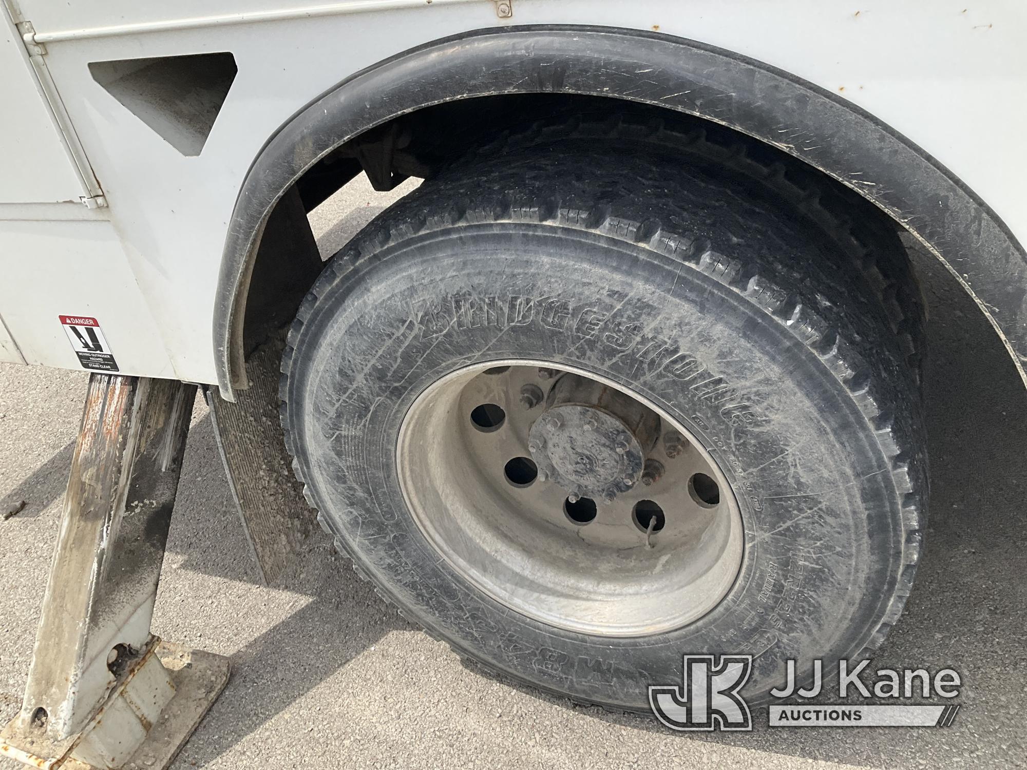 (Kansas City, MO) Altec AA755-MH, Material Handling Bucket Truck rear mounted on 2013 Freightliner M