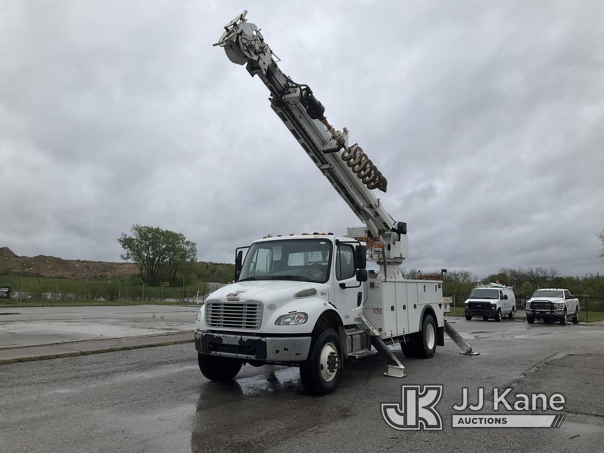 (Kansas City, MO) Altec DC47-TR, Digger Derrick rear mounted on 2014 Freightliner M2 106 4x4 Utility