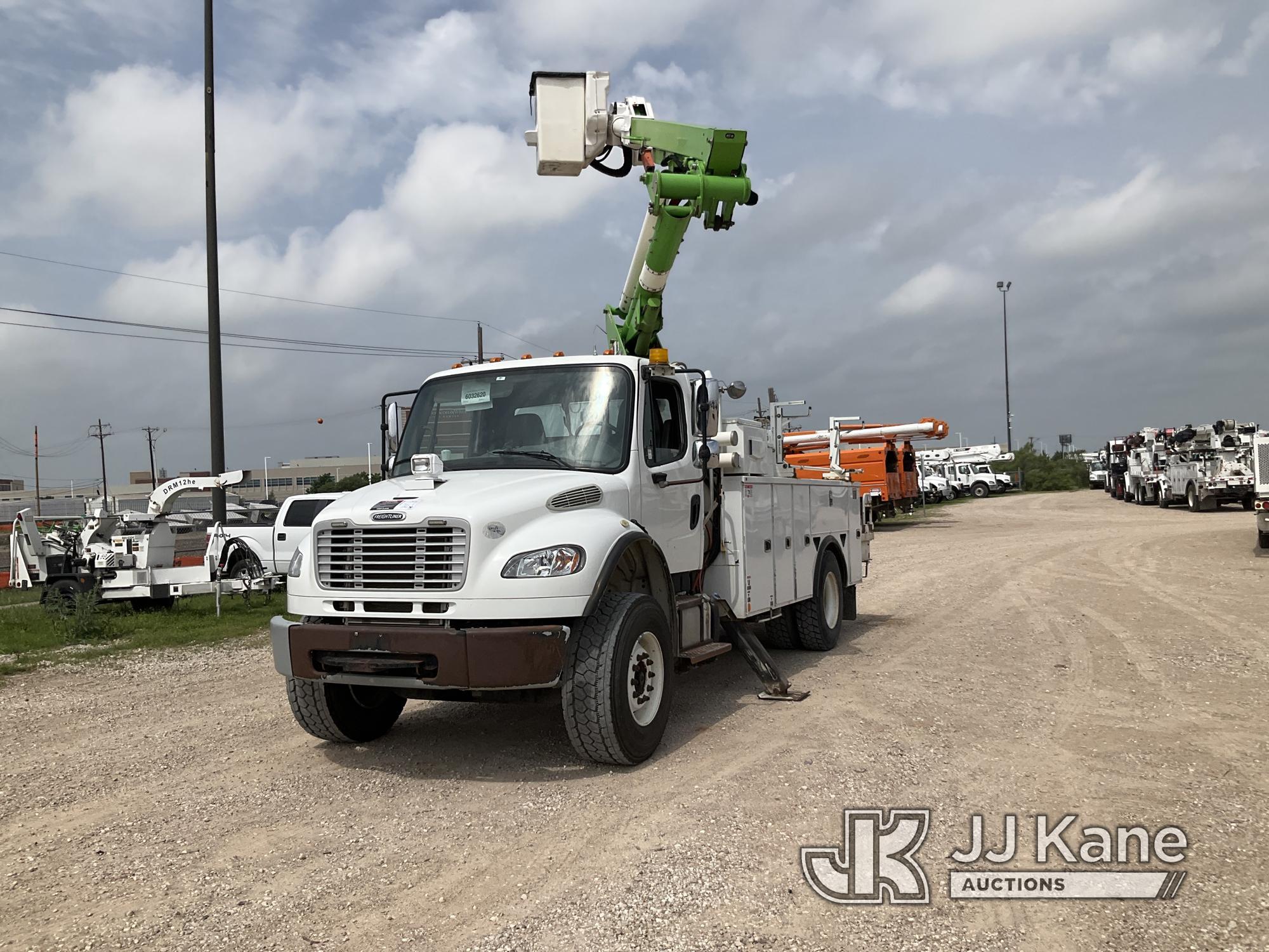 (Waxahachie, TX) Altec TA41M, Articulating & Telescopic Material Handling Bucket Truck mounted behin