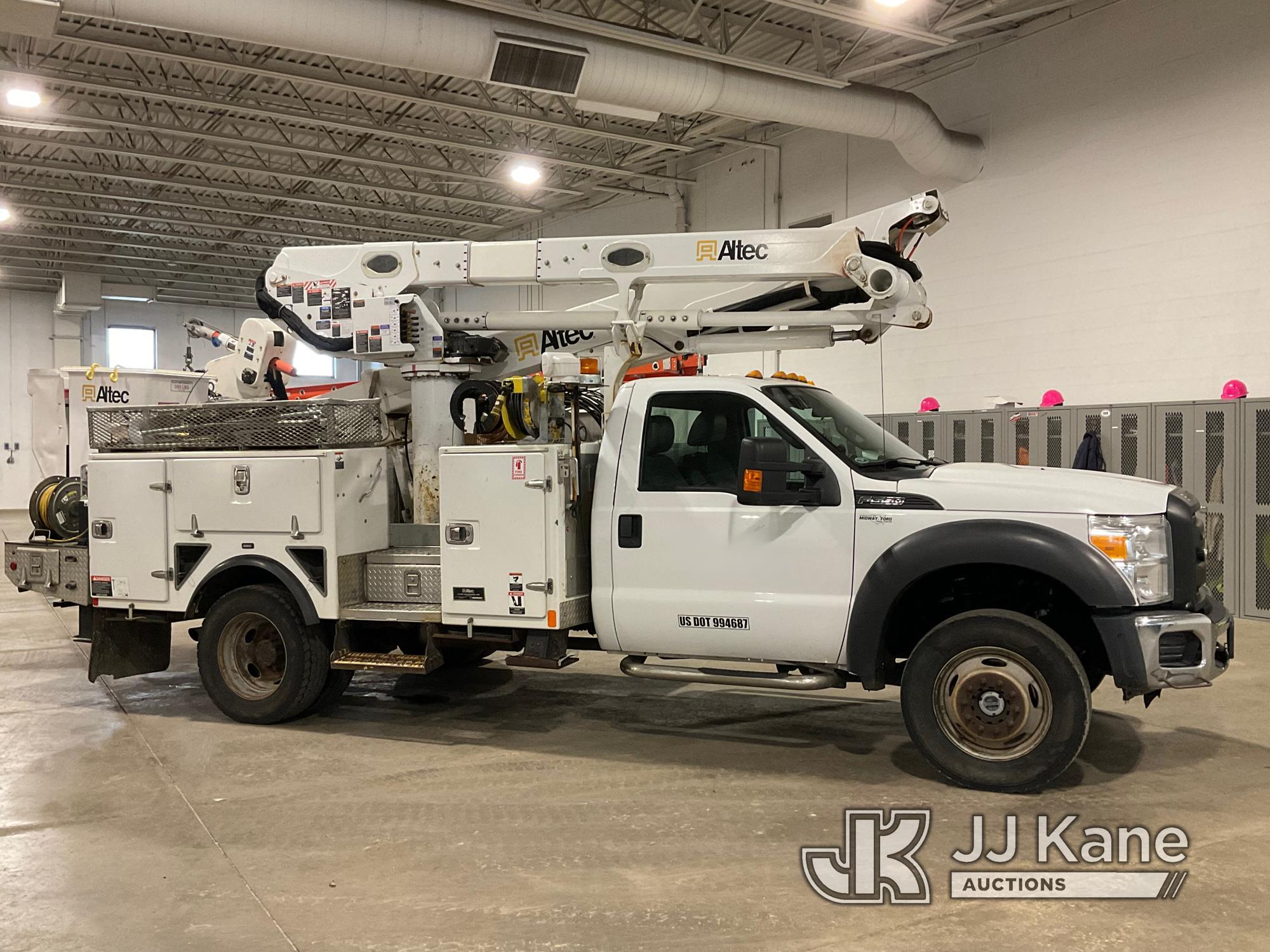 (South Beloit, IL) Altec AT48M, Articulating & Telescopic Material Handling Bucket Truck center moun