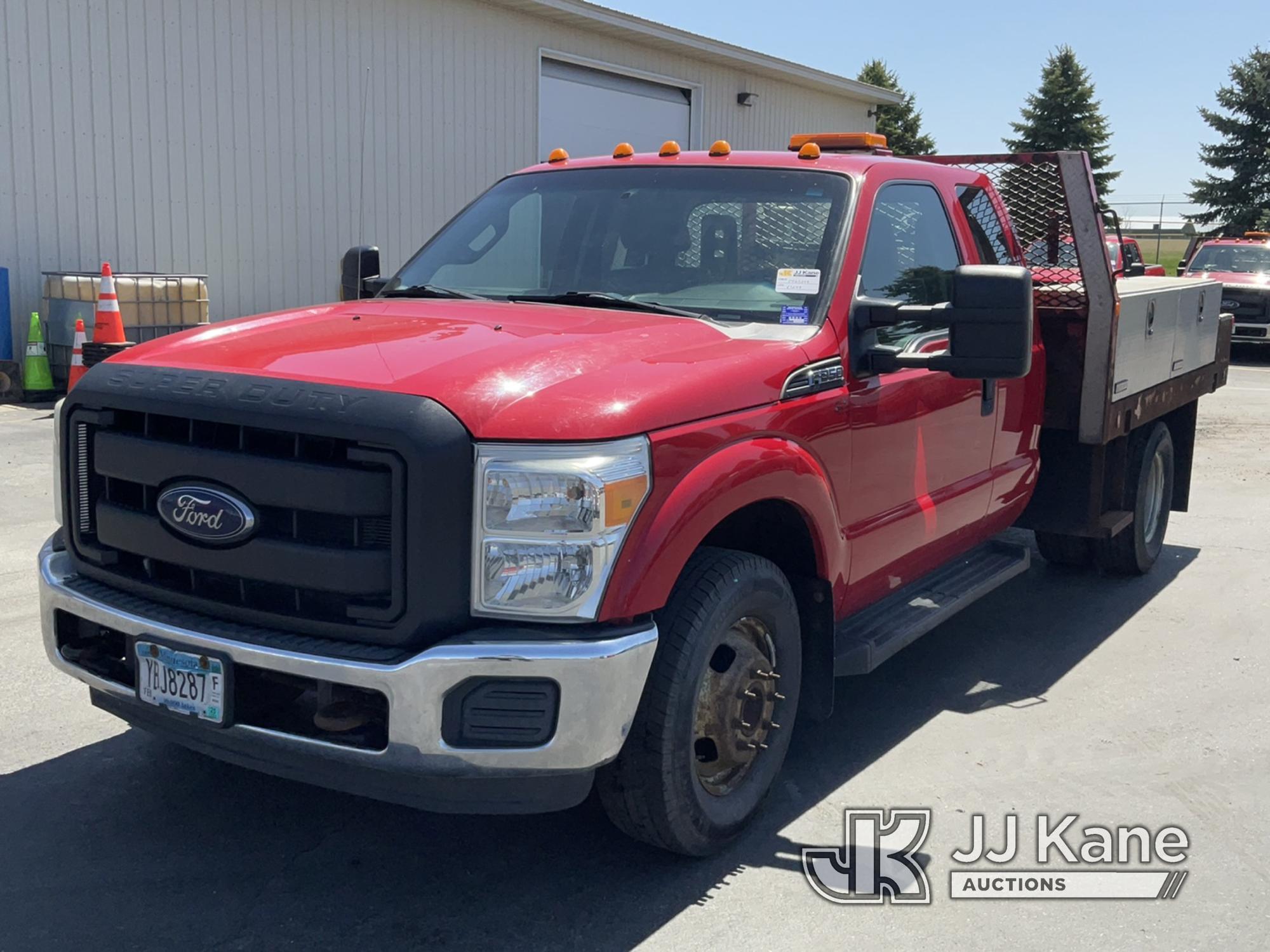 (Maple Lake, MN) 2013 Ford F350 Extended-Cab Flatbed Truck Runs and Moves