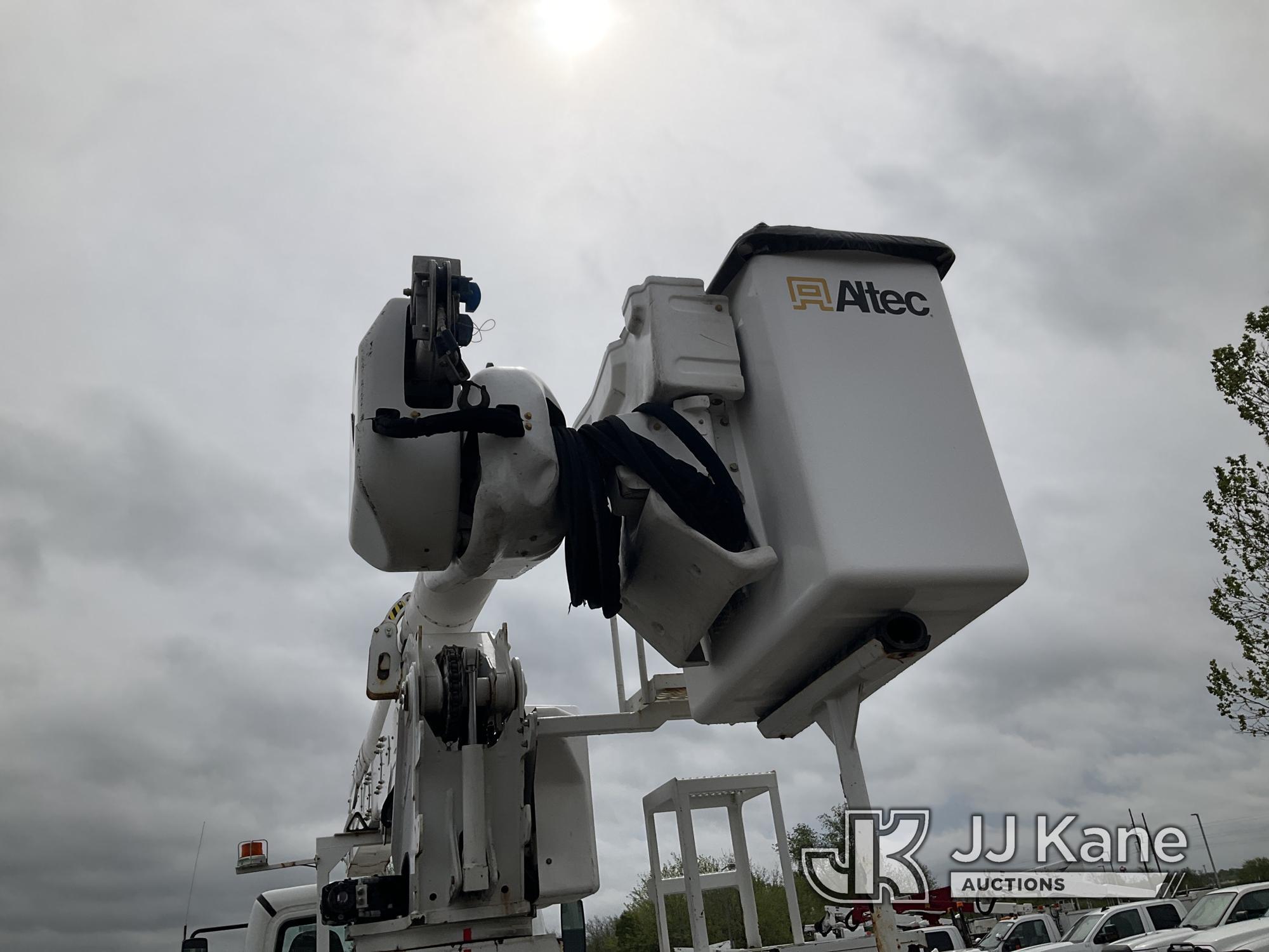 (Kansas City, MO) Altec AA55-MH, Material Handling Bucket Truck rear mounted on 2018 Freightliner M2