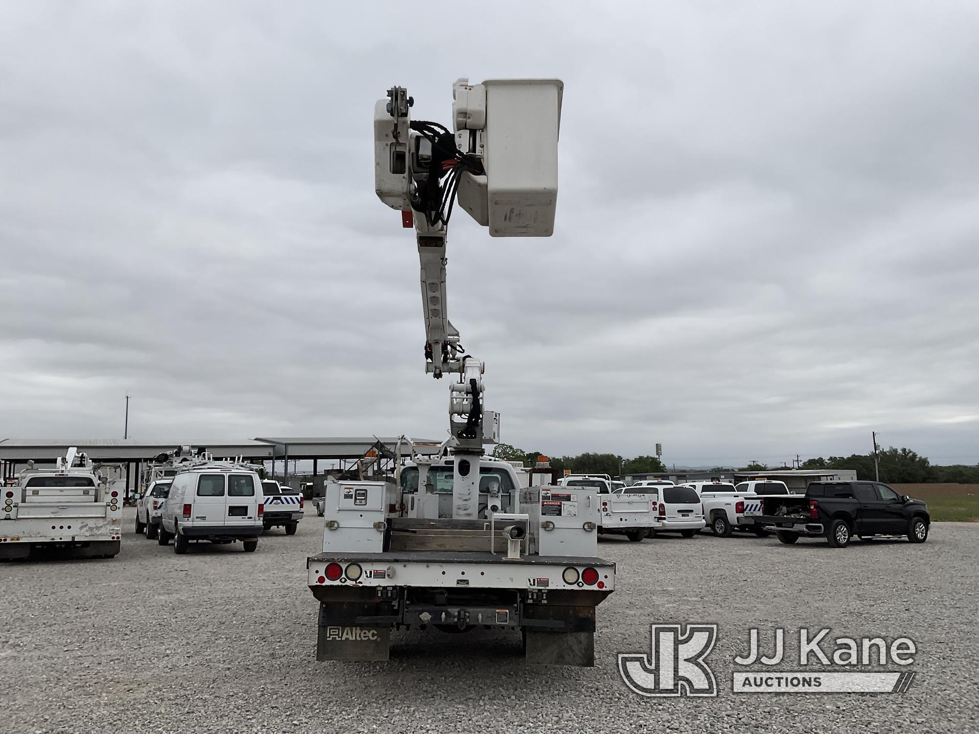 (Johnson City, TX) Altec AT40-MH, Articulating & Telescopic Material Handling Bucket Truck mounted b