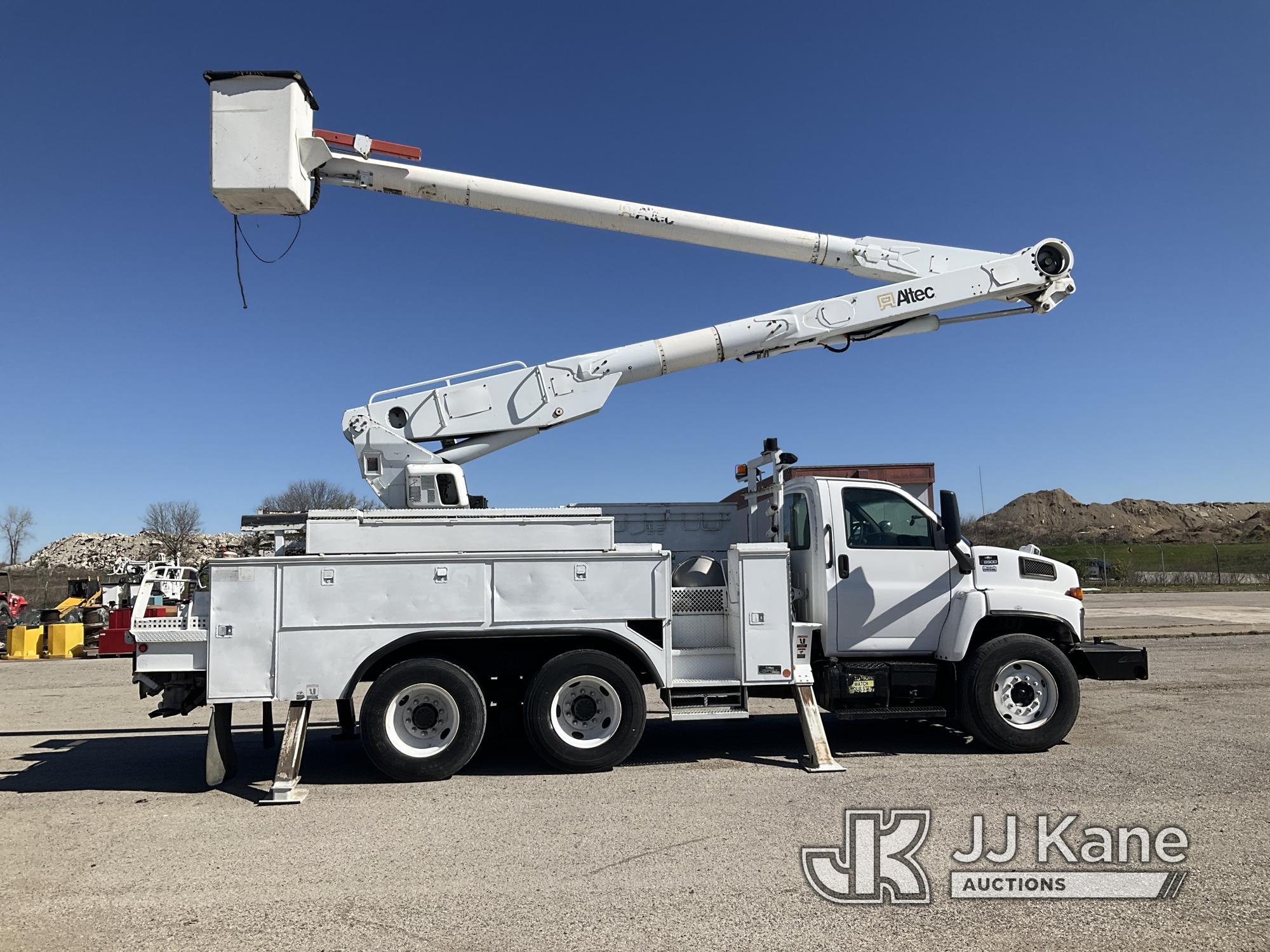 (Kansas City, MO) Altec AM650-MH, Over-Center Material Handling Bucket Truck rear mounted on 2006 Ch