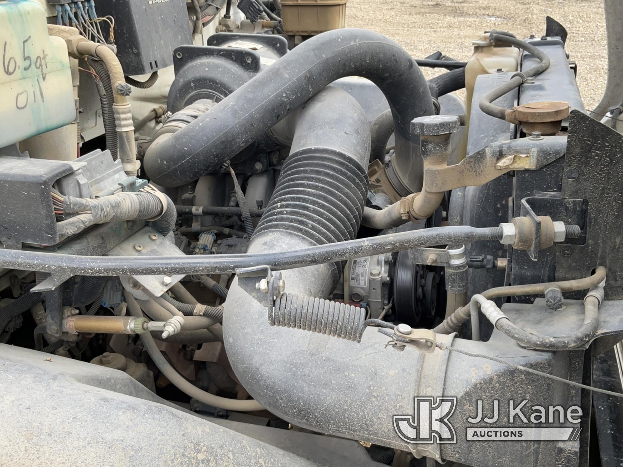 (Bismarck, ND) Terex Commander 4042, Digger Derrick rear mounted on 2001 Chevrolet C7500 Flatbed/Uti