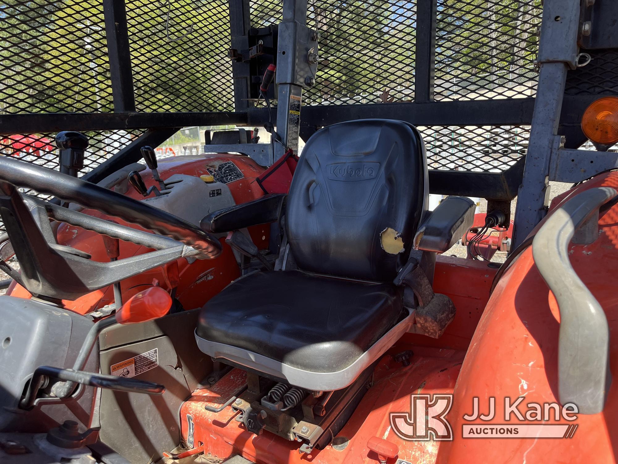 (Farmerville, LA) Kubota M9960 Utility Tractor Runs, Moves & Operates) (Body Damage