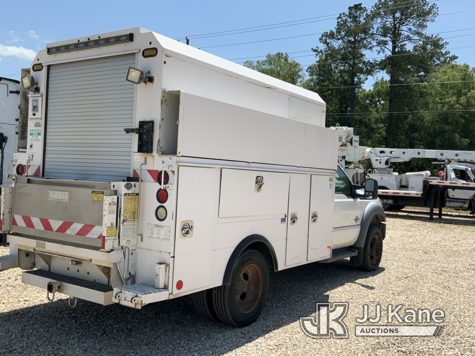 (Robert, LA) 2012 Ford F550 High Top Enclosed Service Truck Runs & Moves) (Jump to Start, Interior D