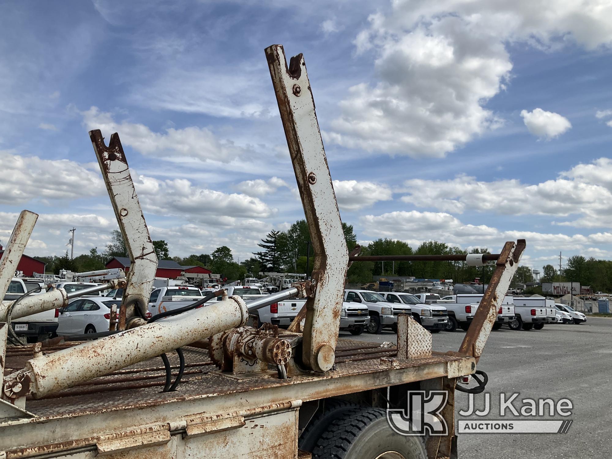 (Hawk Point, MO) 2000 Sterling L7500 Reel Loader Truck Runs, Moves & Operates) (Rust/Paint Damage).