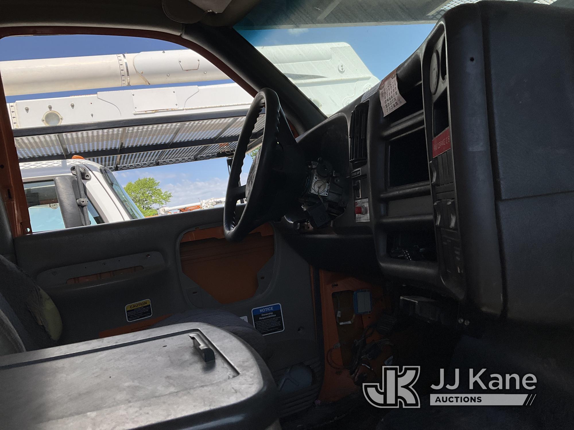 (Kansas City, MO) Altec LRV55, Over-Center Bucket Truck mounted behind cab on 2005 GMC C7500 Chipper