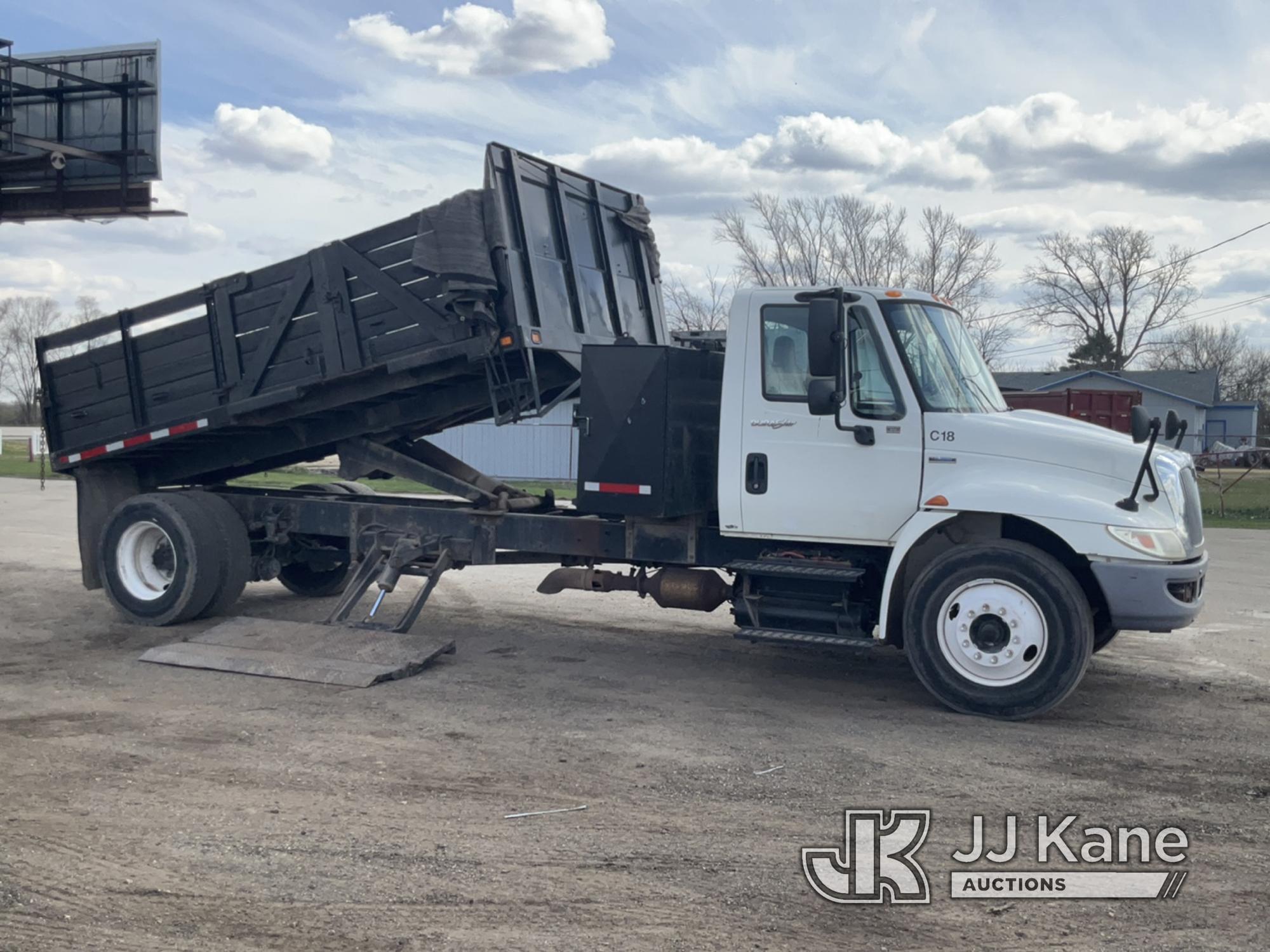 (South Beloit, IL) 2009 International Durastar 4300 Dump Flatbed Truck Runs, Moves & Dump Operates,