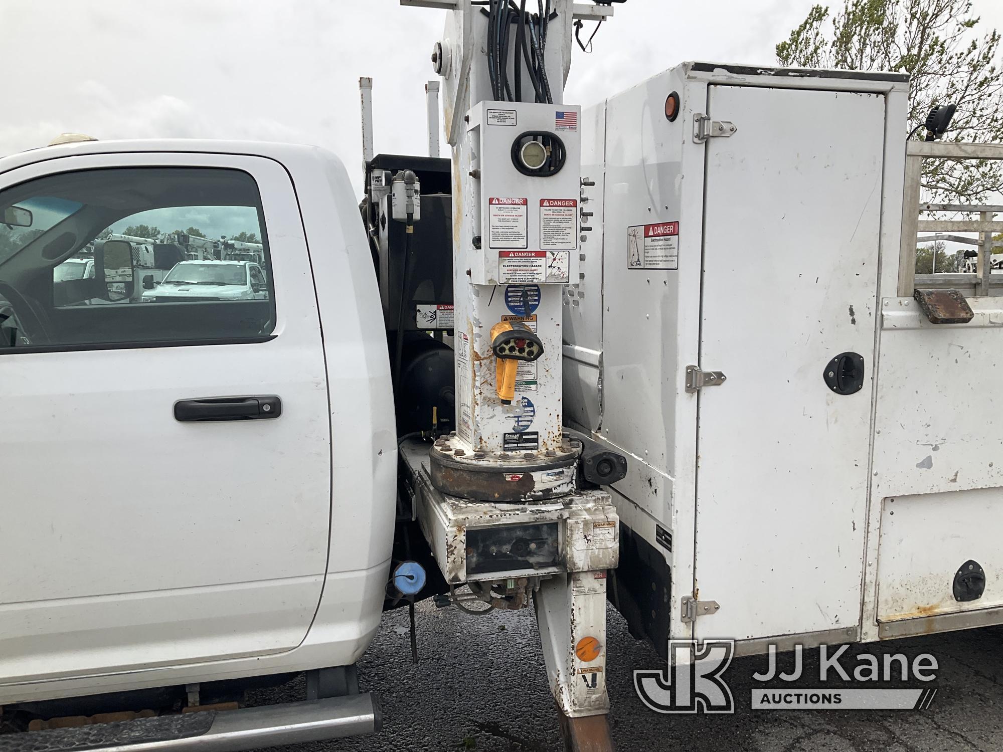 (Kansas City, MO) Stellar 3200A, Knuckleboom Crane mounted behind cab on 2014 RAM 5500 Flatbed/Servi